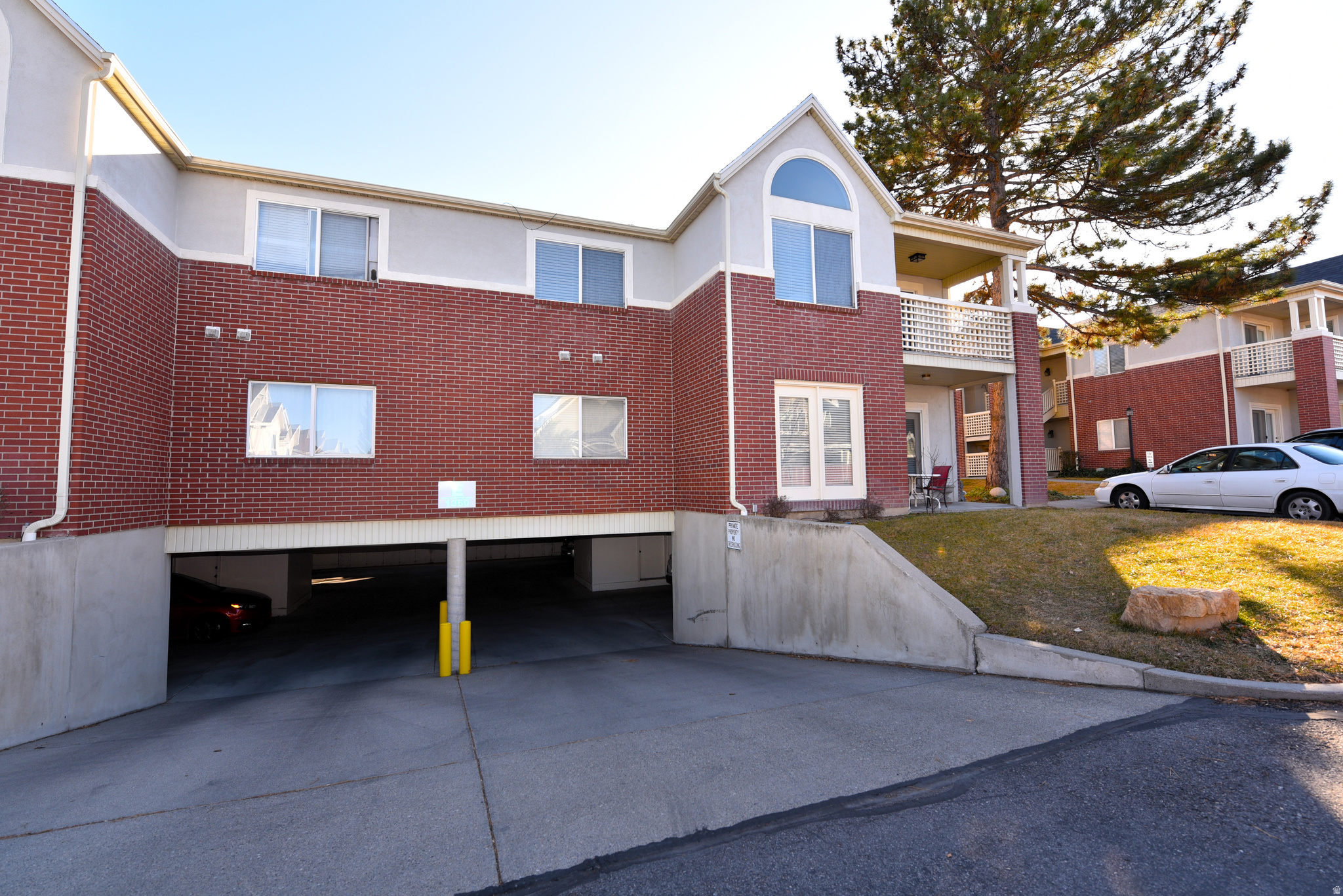 DAYBREAK HILL - Residential