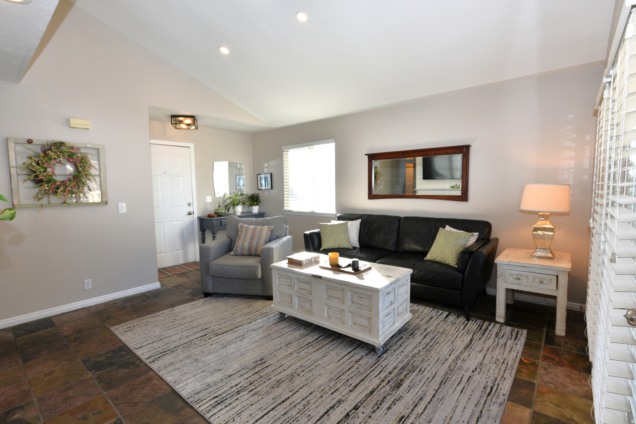 DAYBREAK HILL - Residential