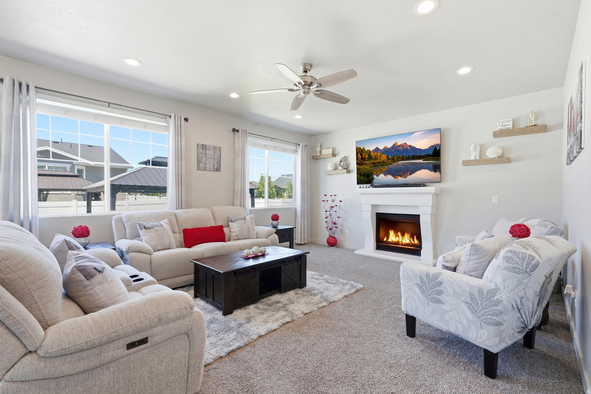 MONTEREY ESTATES - Residential