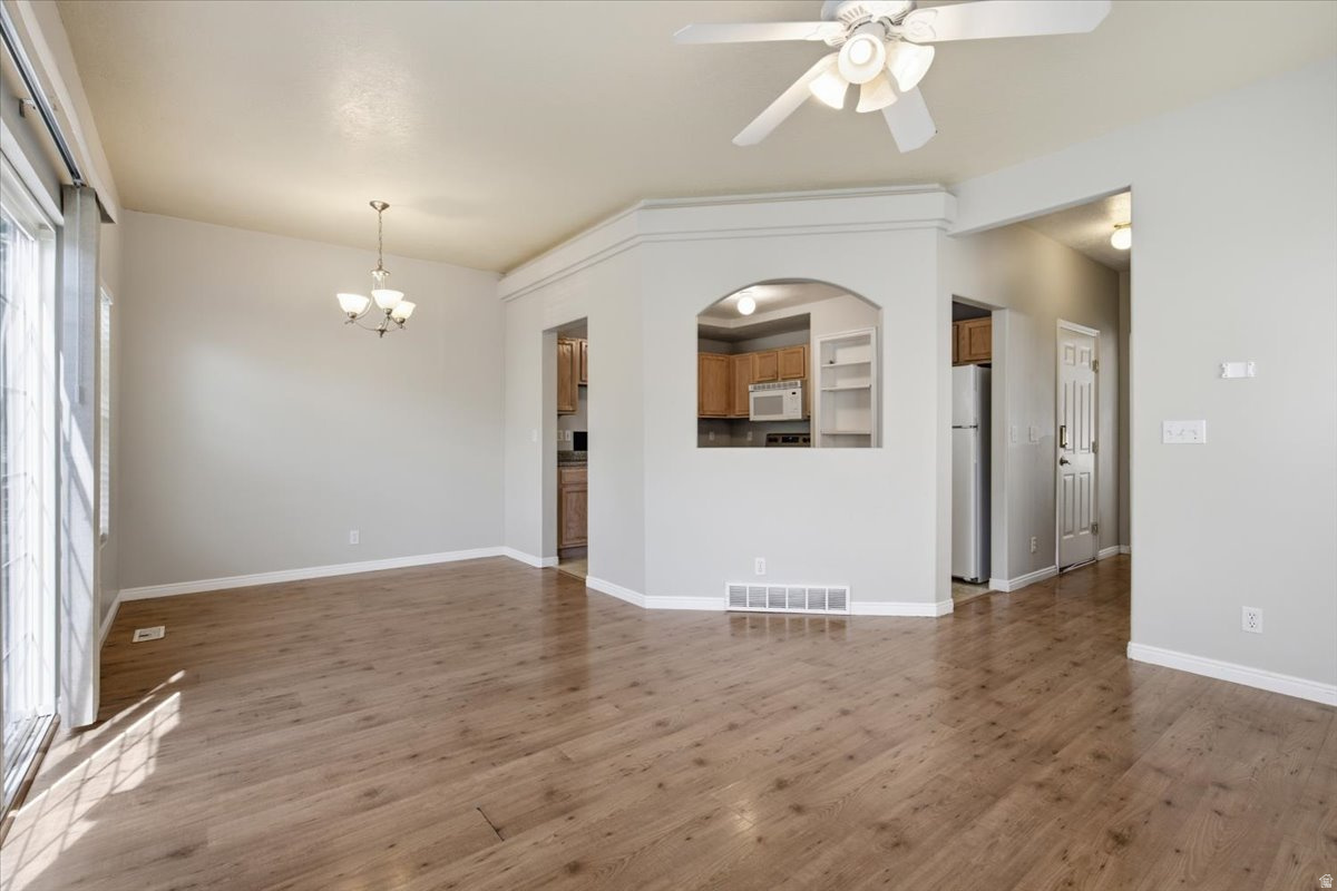 COMISKEY PARK - Residential