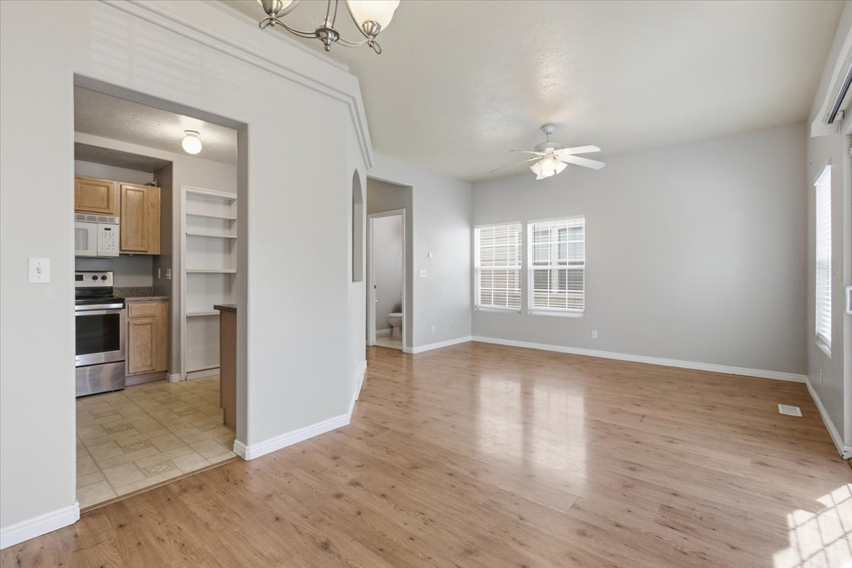 COMISKEY PARK - Residential