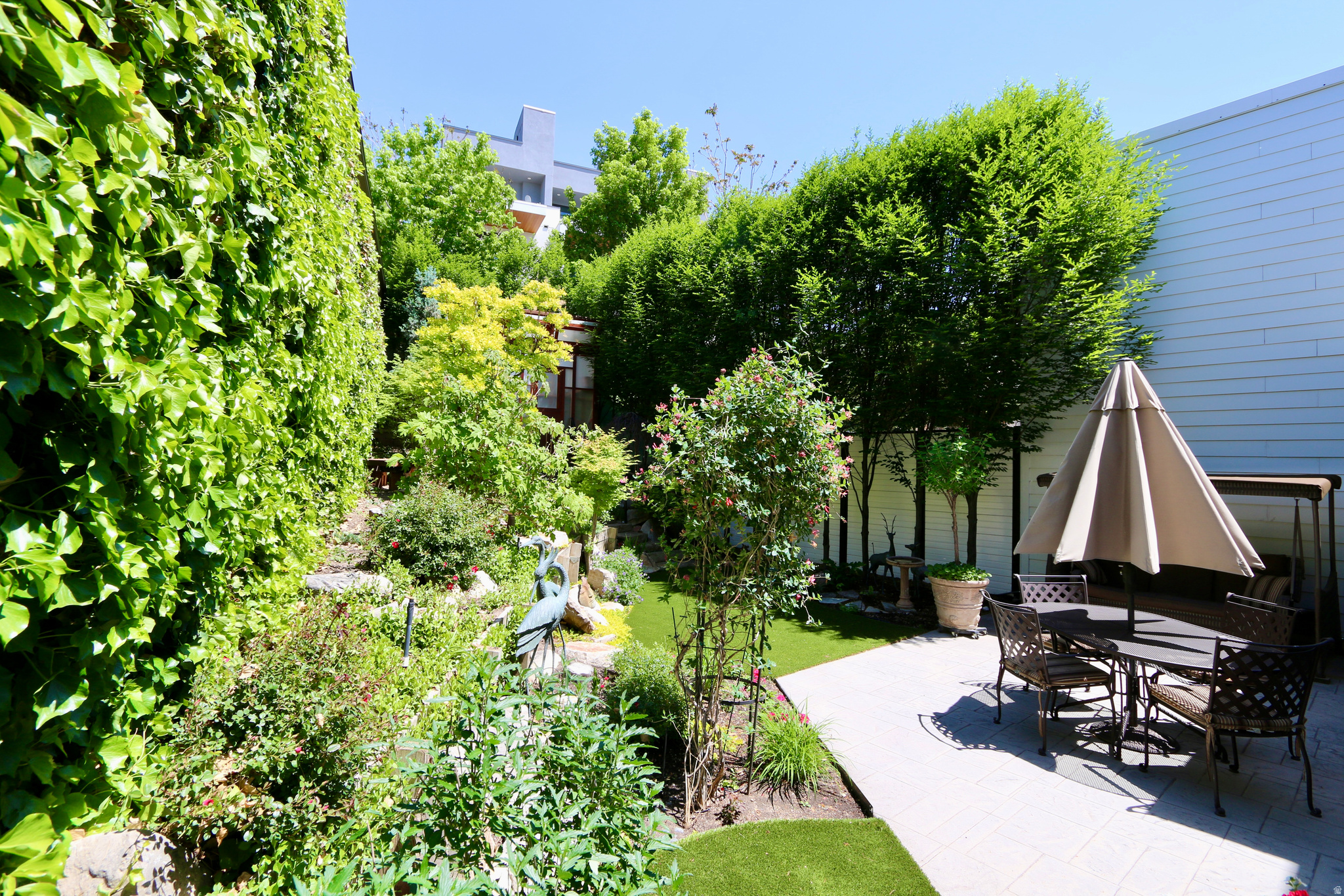CAPITAL MARMALADE - Residential