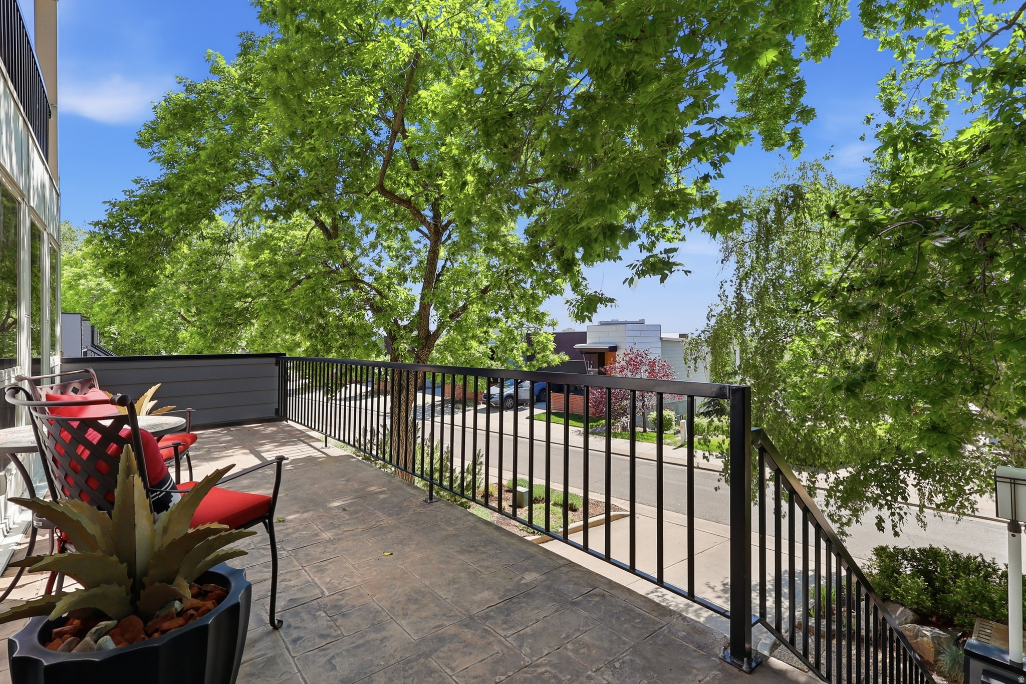 CAPITAL MARMALADE - Residential