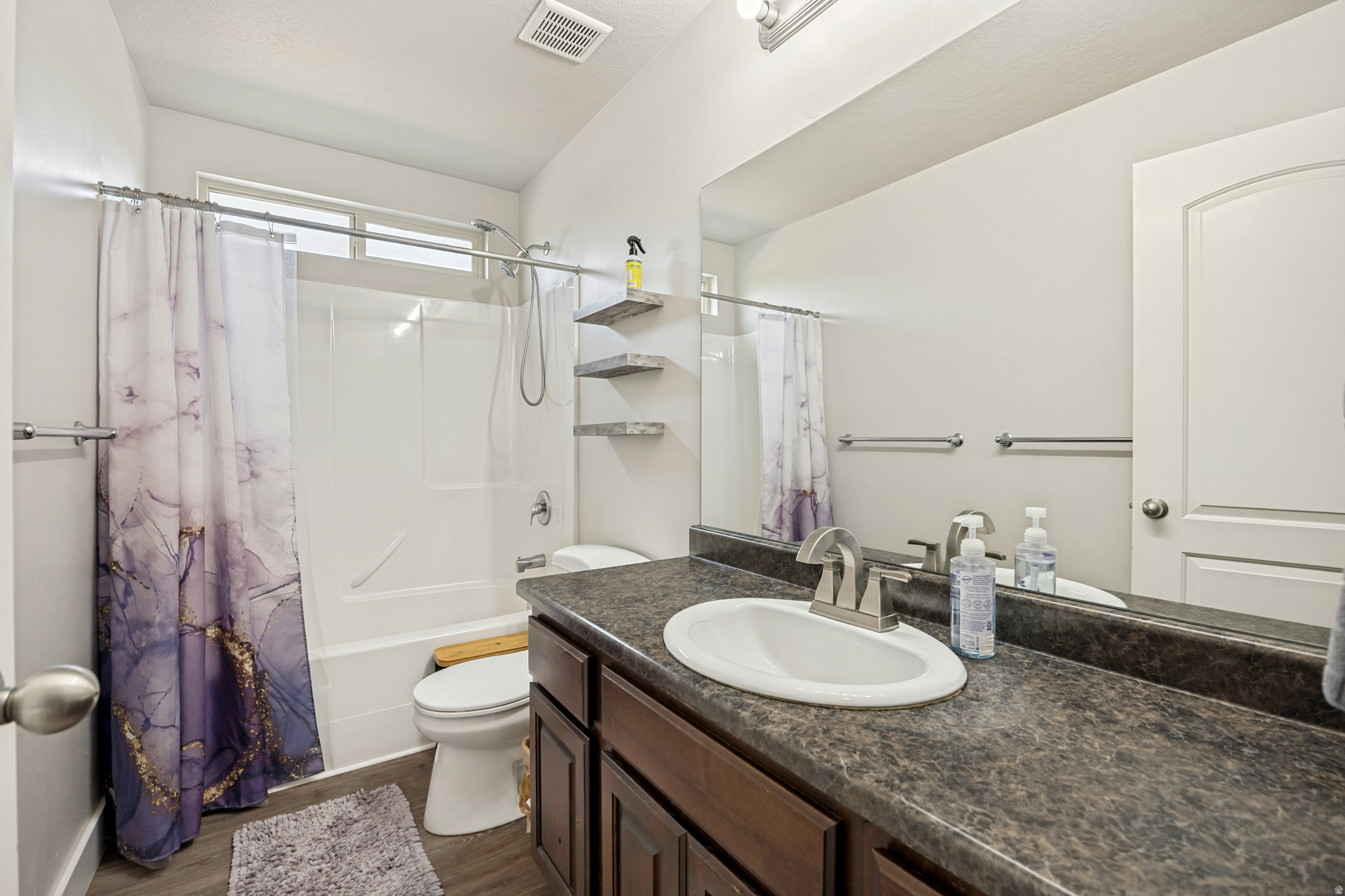 JESSIE'S BROOK - Residential