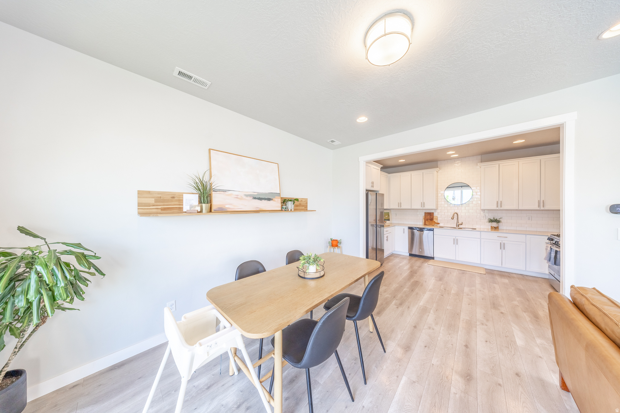 DAYBREAK - Residential