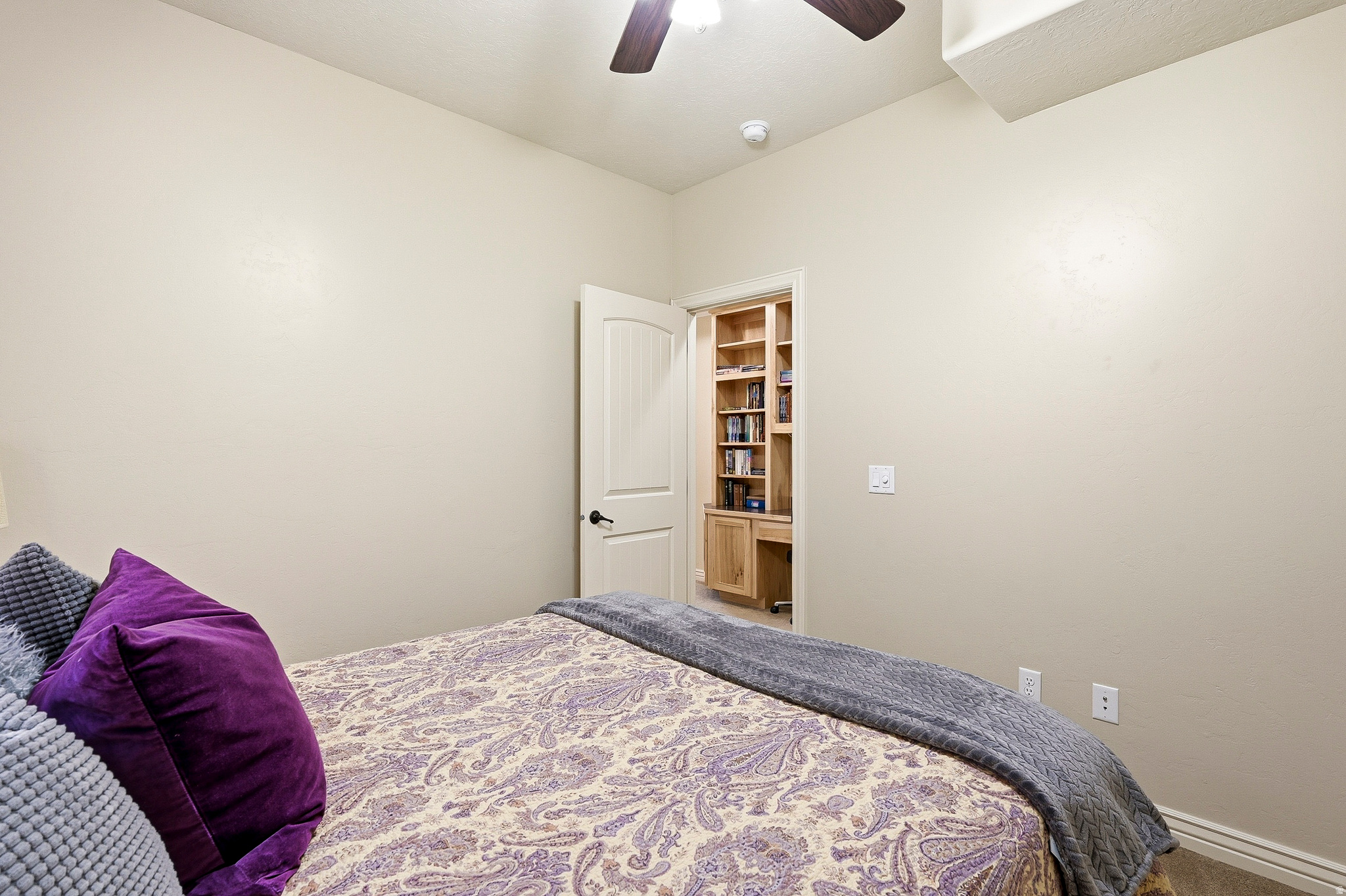 MESA HILLS - Residential
