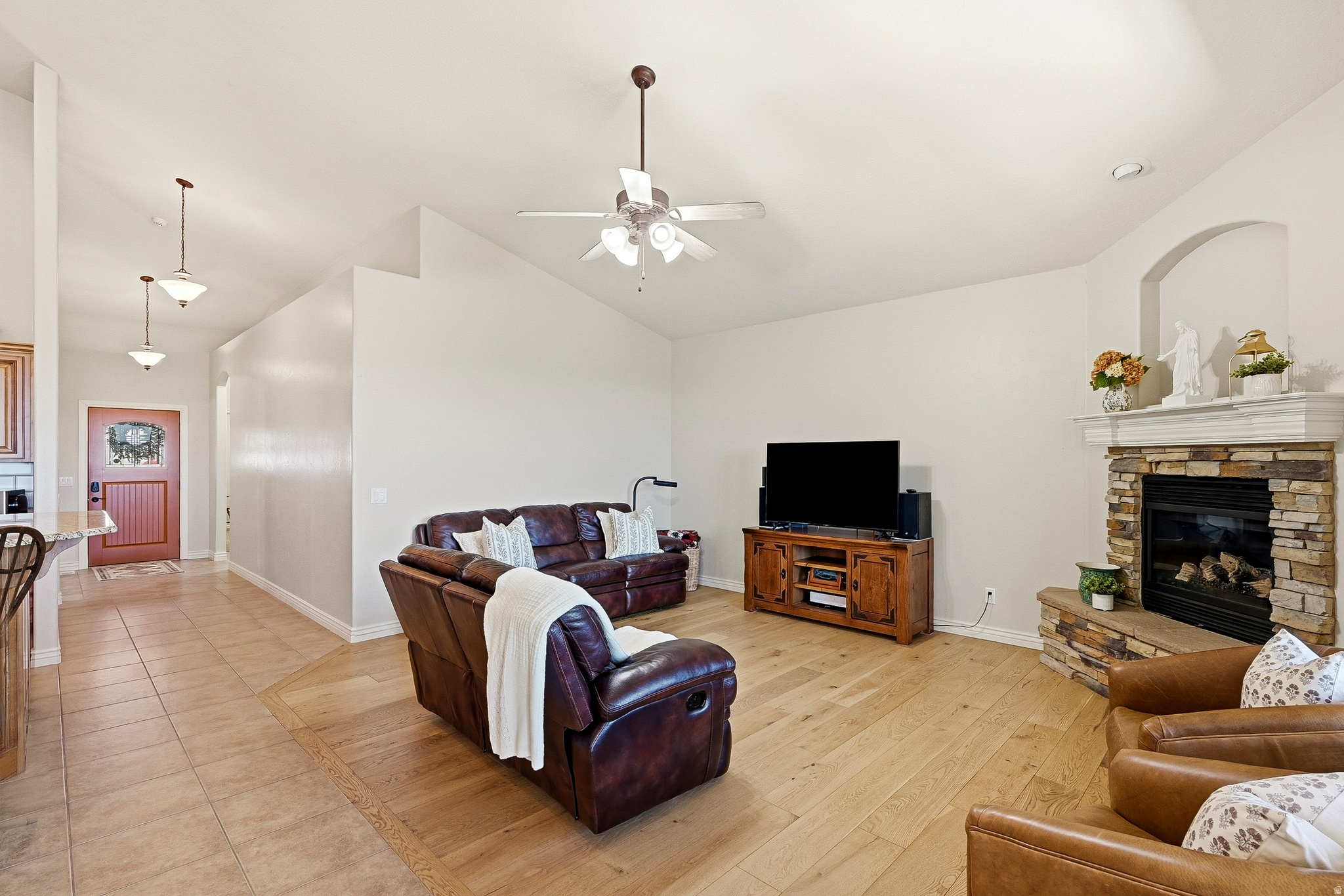 MESA HILLS - Residential
