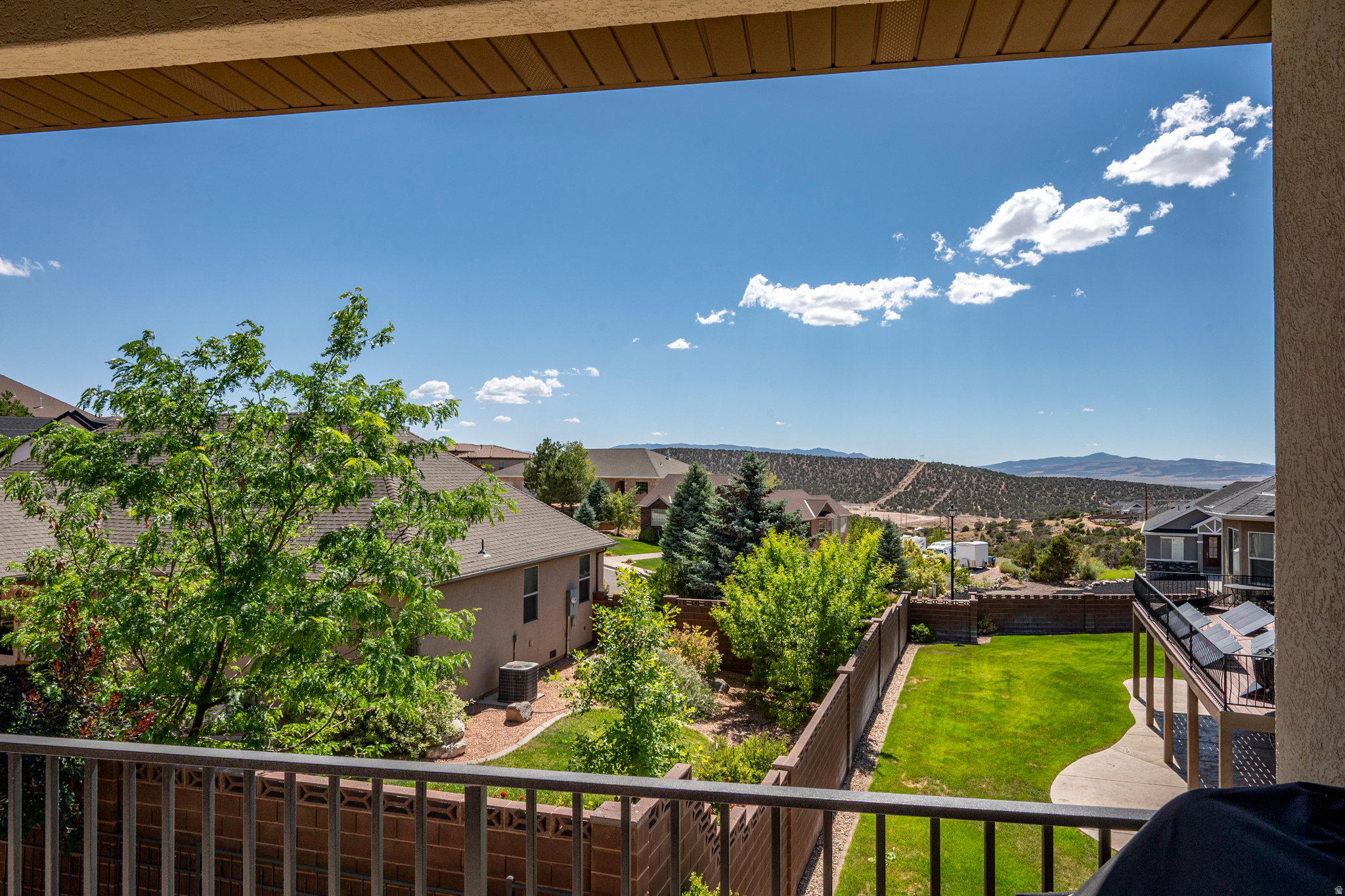 MESA HILLS - Residential