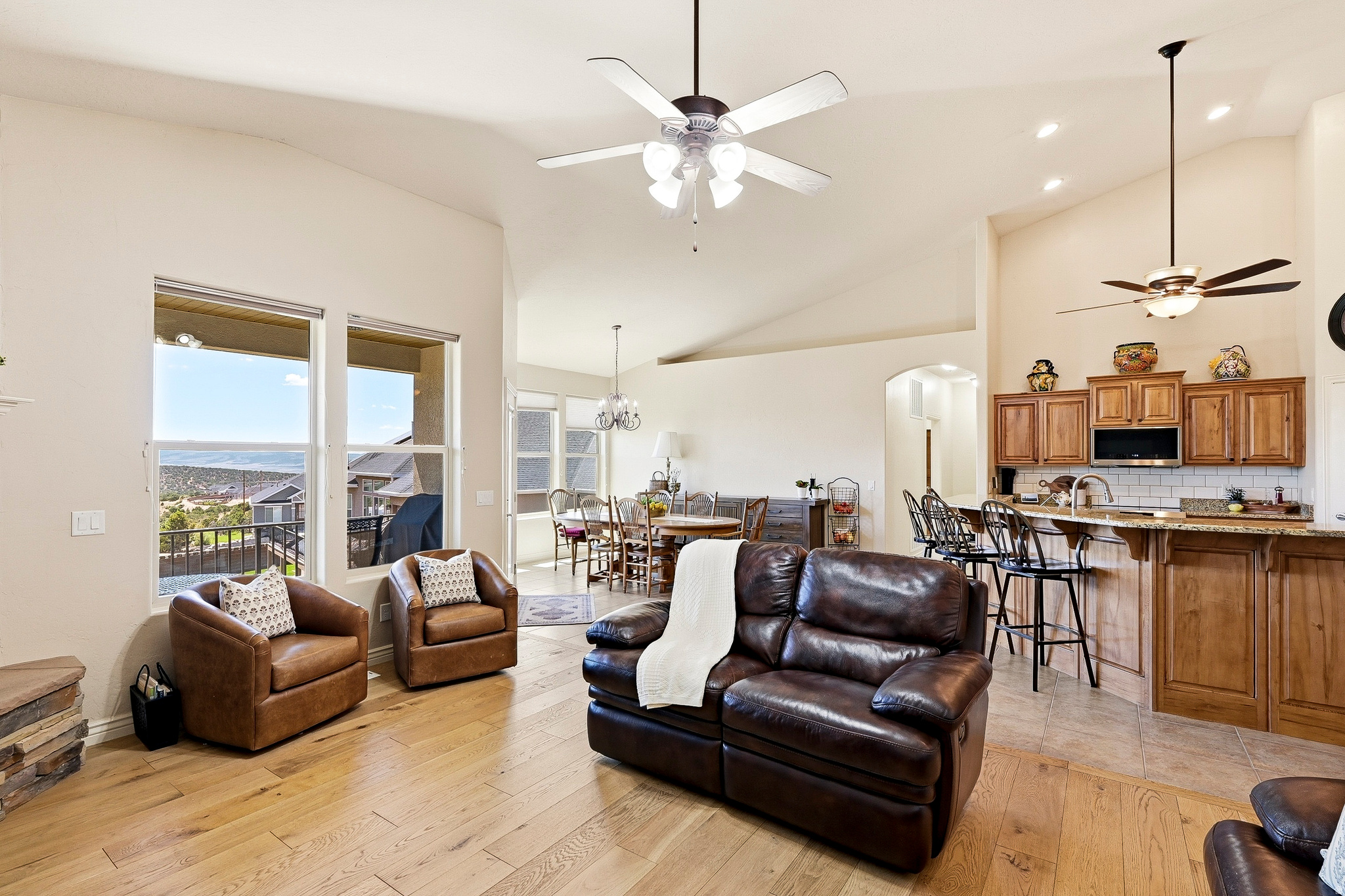 MESA HILLS - Residential