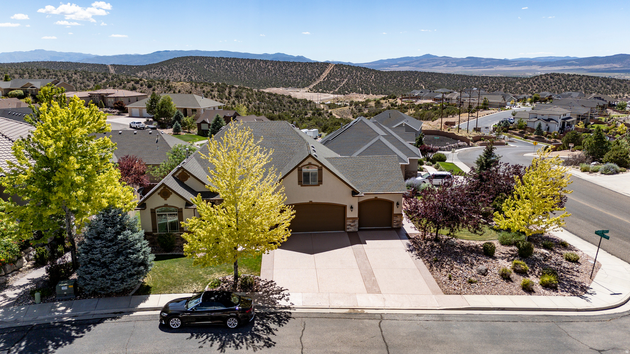 MESA HILLS - Residential