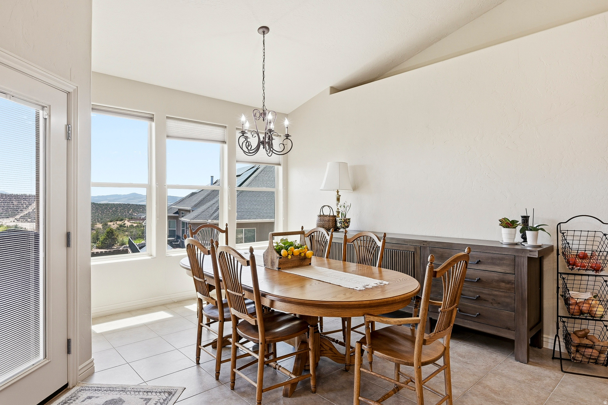MESA HILLS - Residential