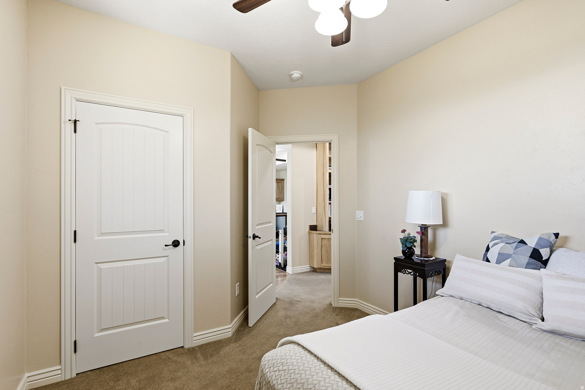MESA HILLS - Residential