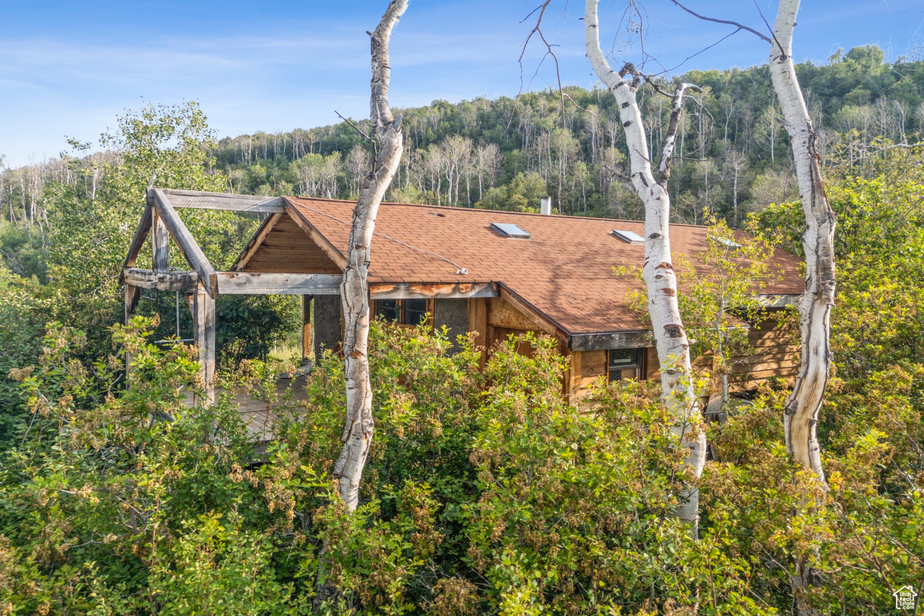 WOODLAND CREST - Residential