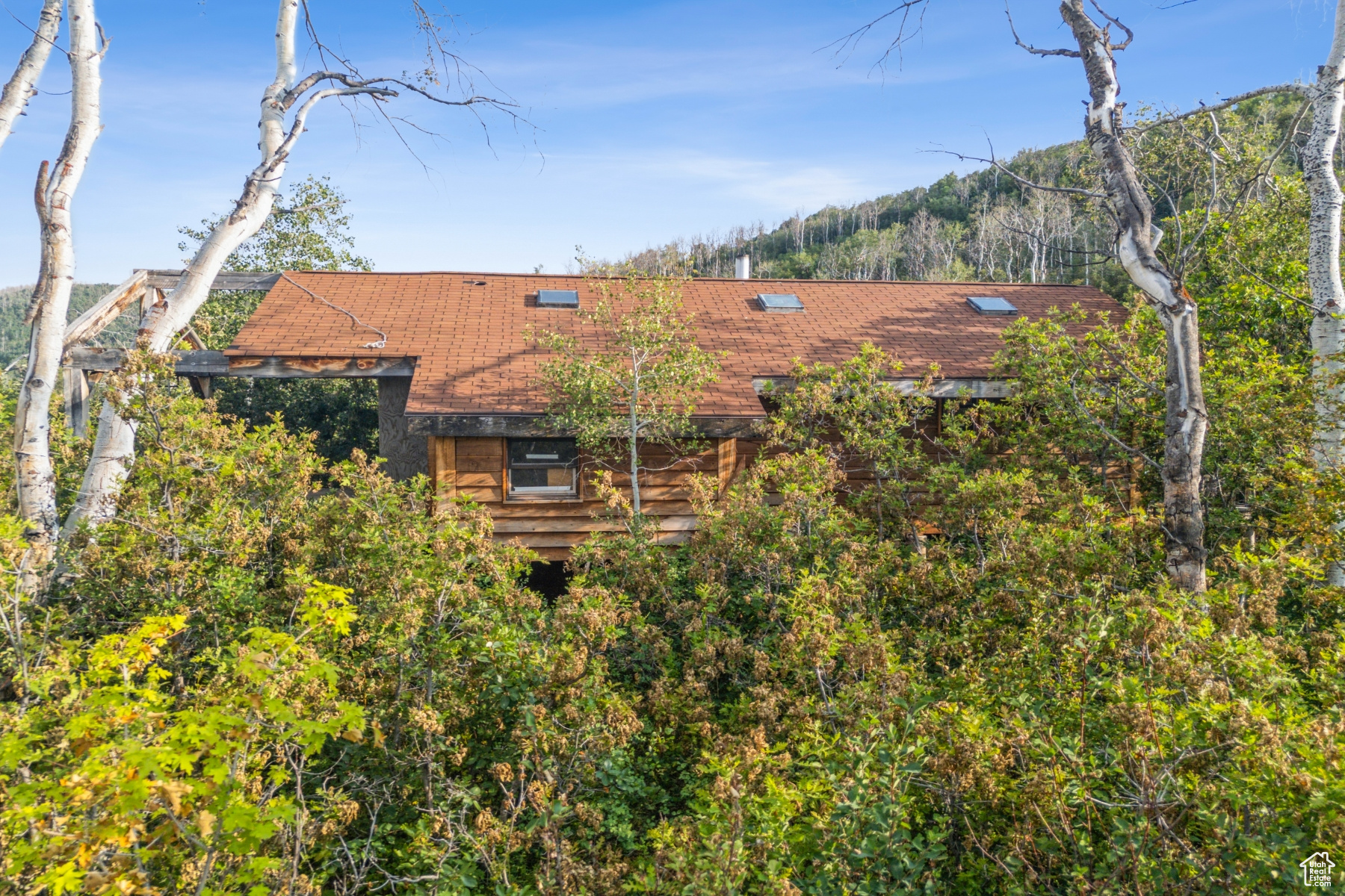 WOODLAND CREST - Residential