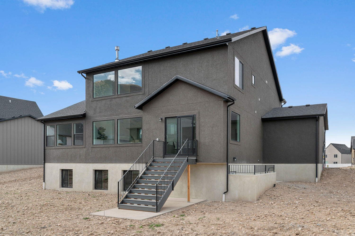 MOUNTAINSIDE ESTATES - Residential