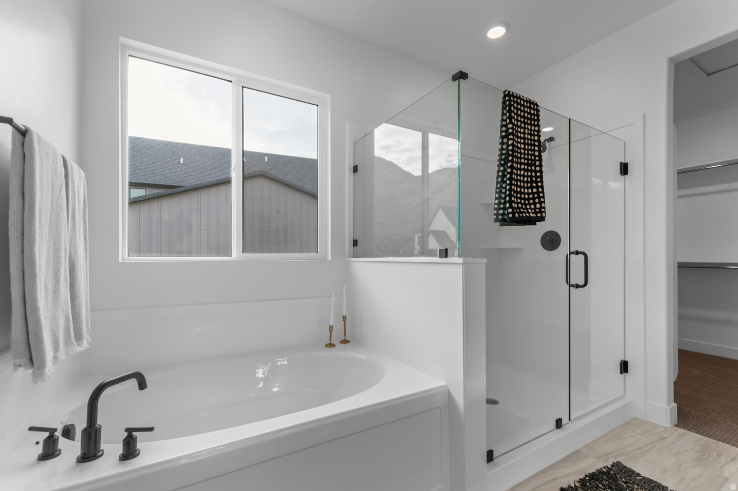 MOUNTAINSIDE ESTATES - Residential