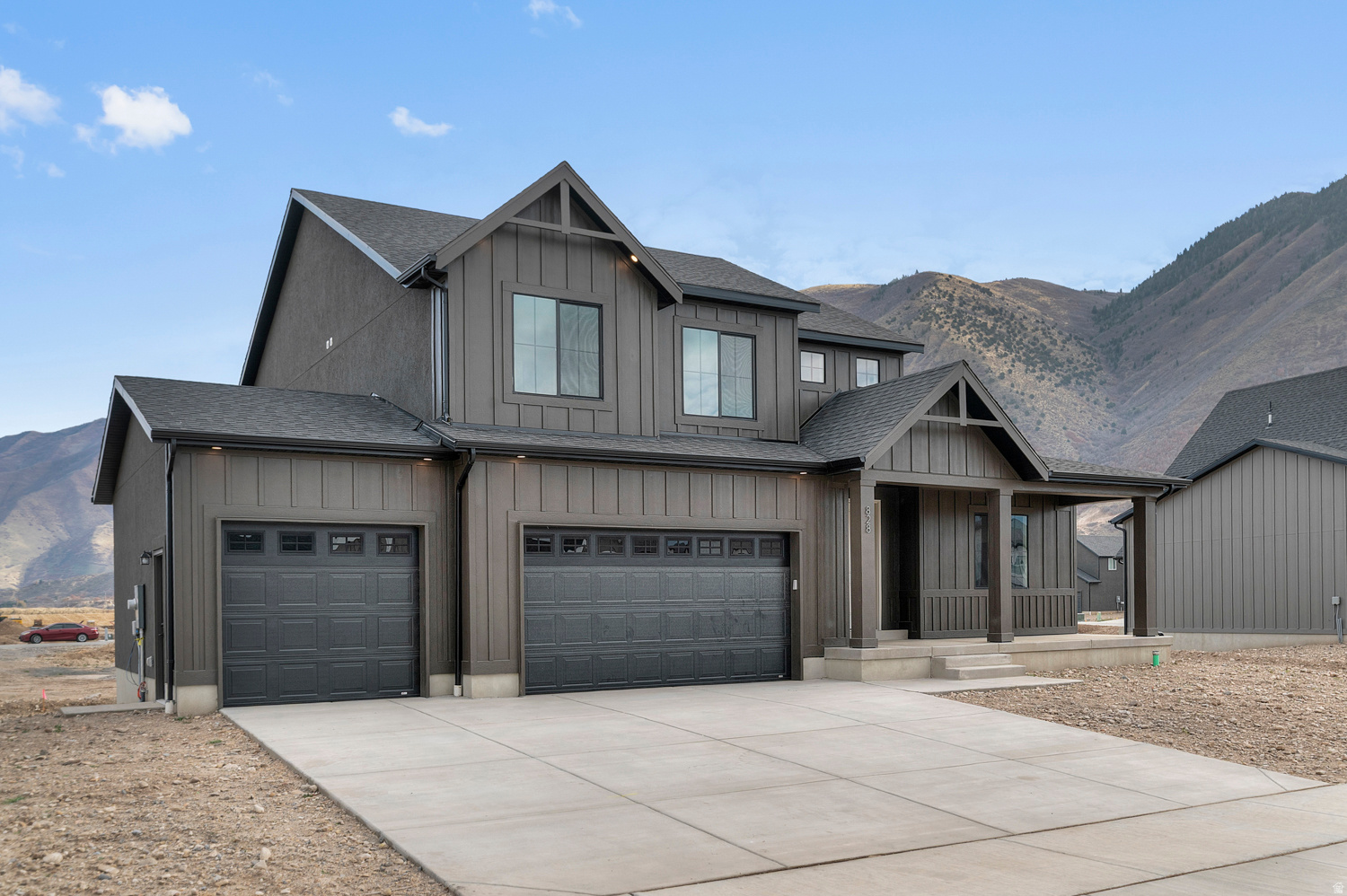 MOUNTAINSIDE ESTATES - Residential