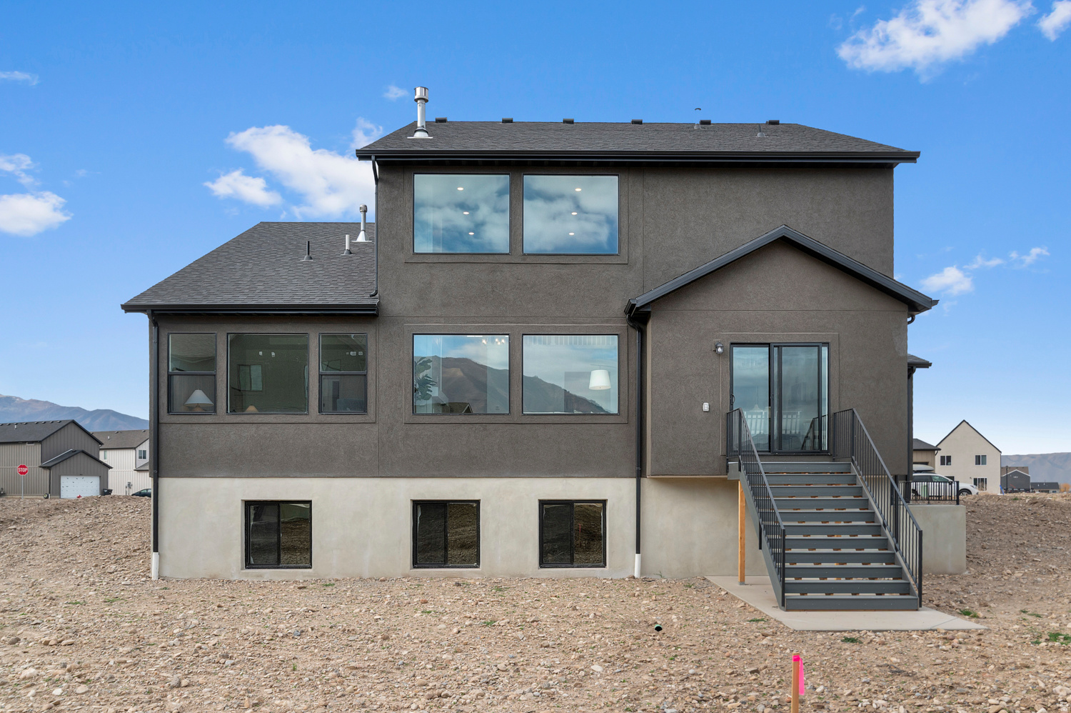 MOUNTAINSIDE ESTATES - Residential