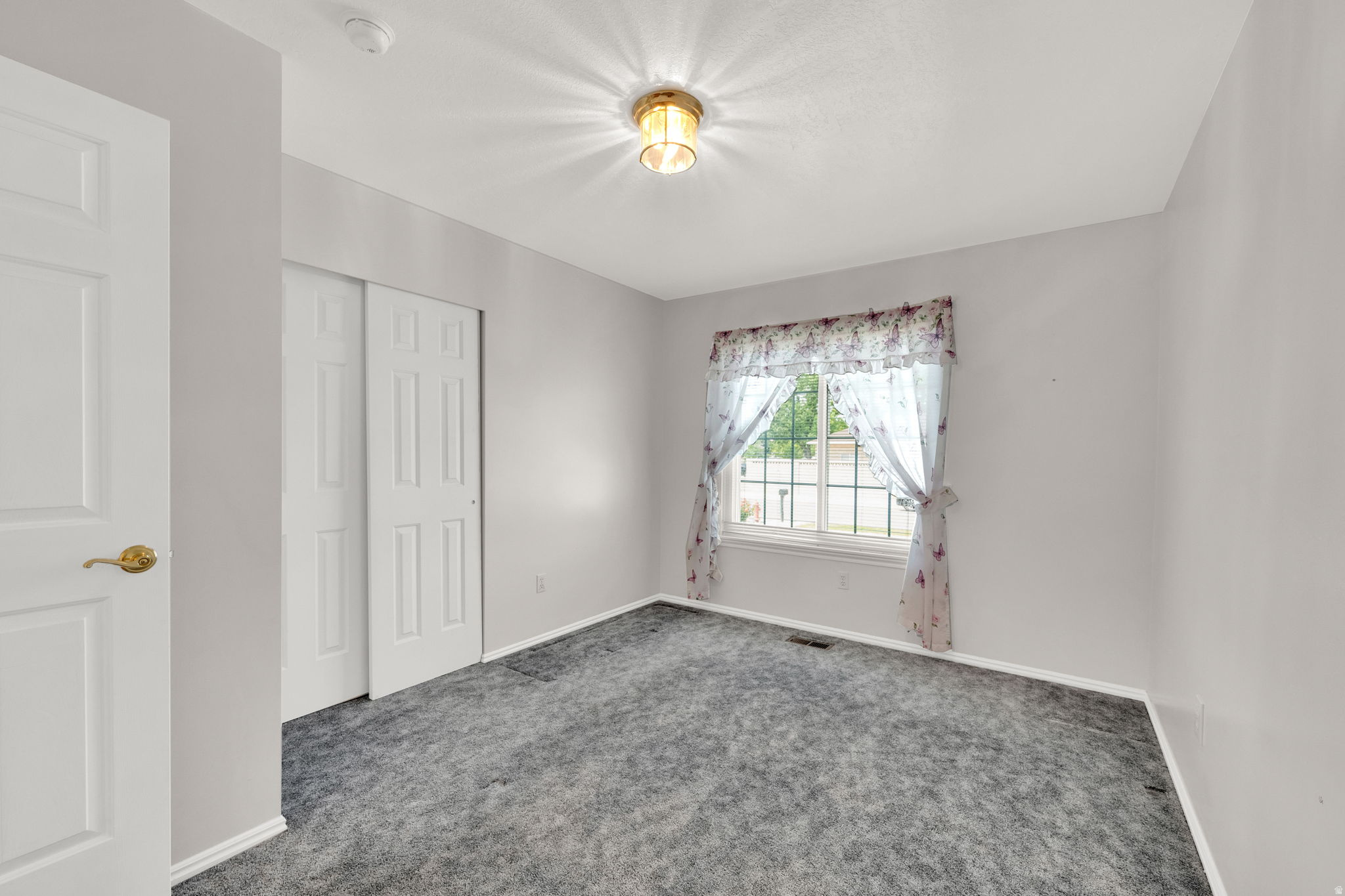 COLONIAL PARK - Residential