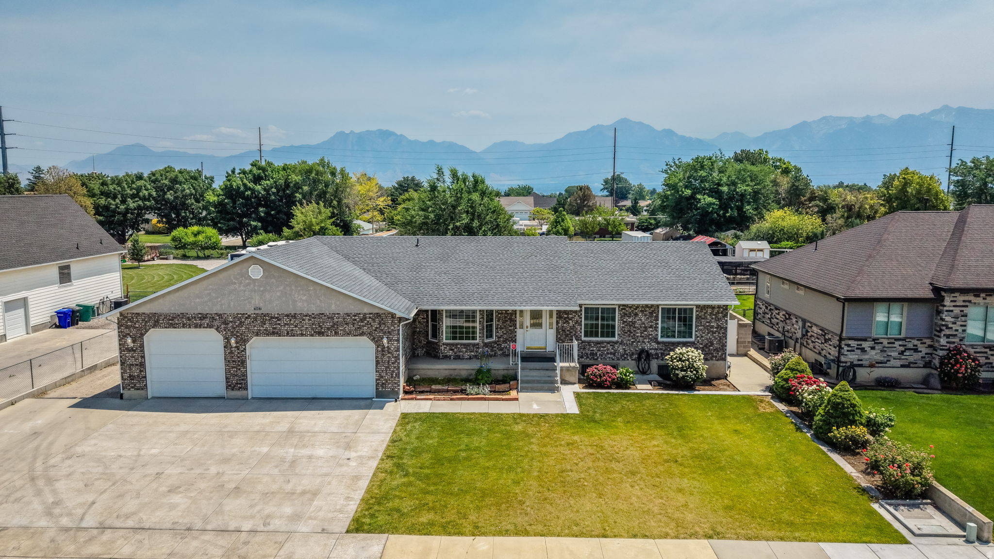 COLONIAL PARK - Residential