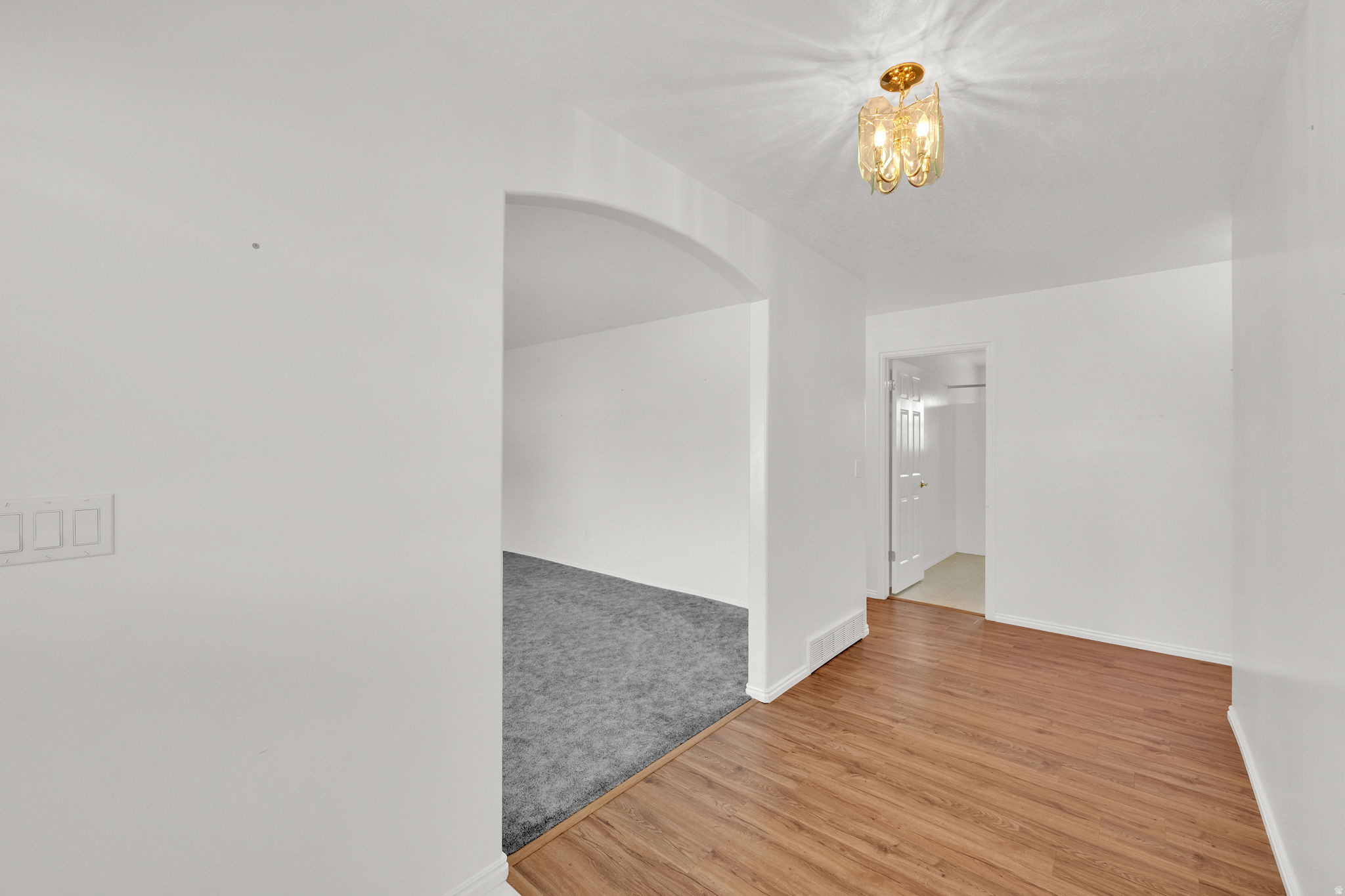 COLONIAL PARK - Residential