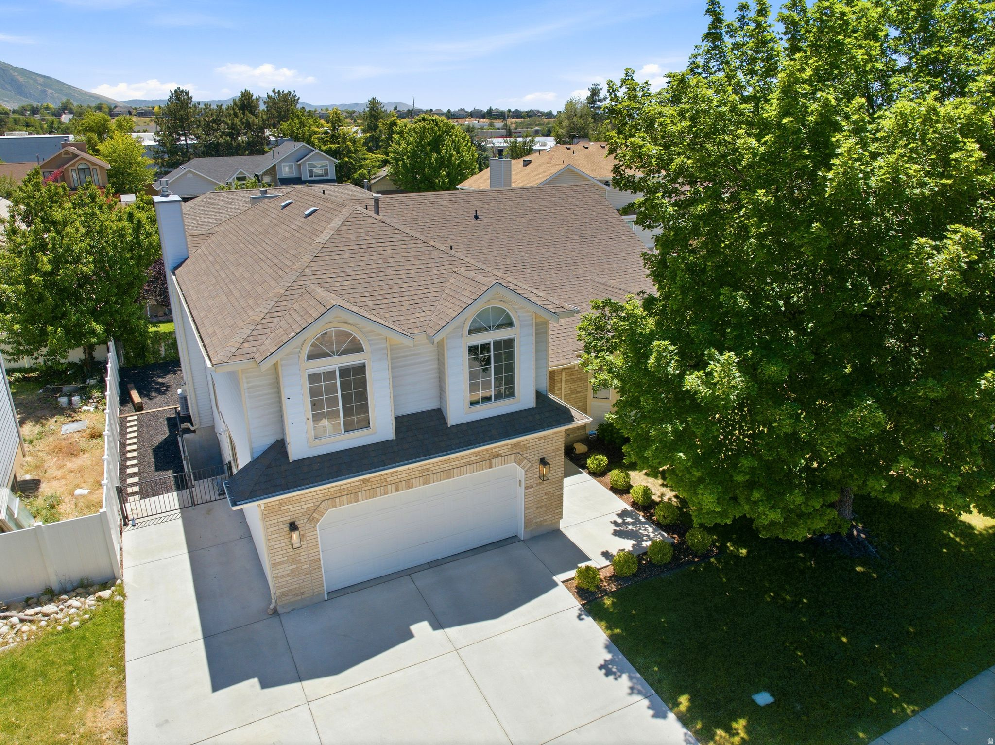 CANYON VILLAGE - Residential