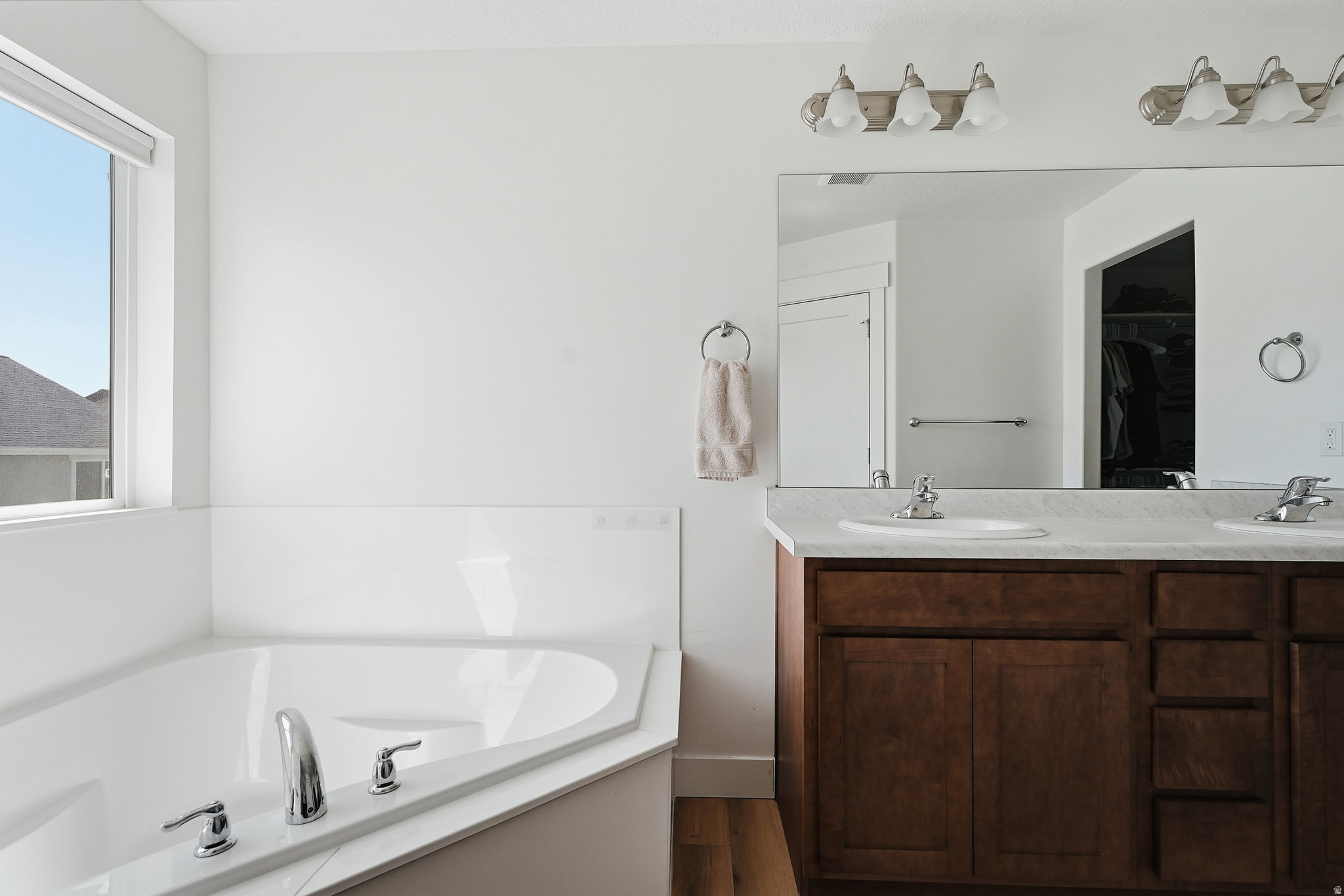 CREEK RIDGE - Residential