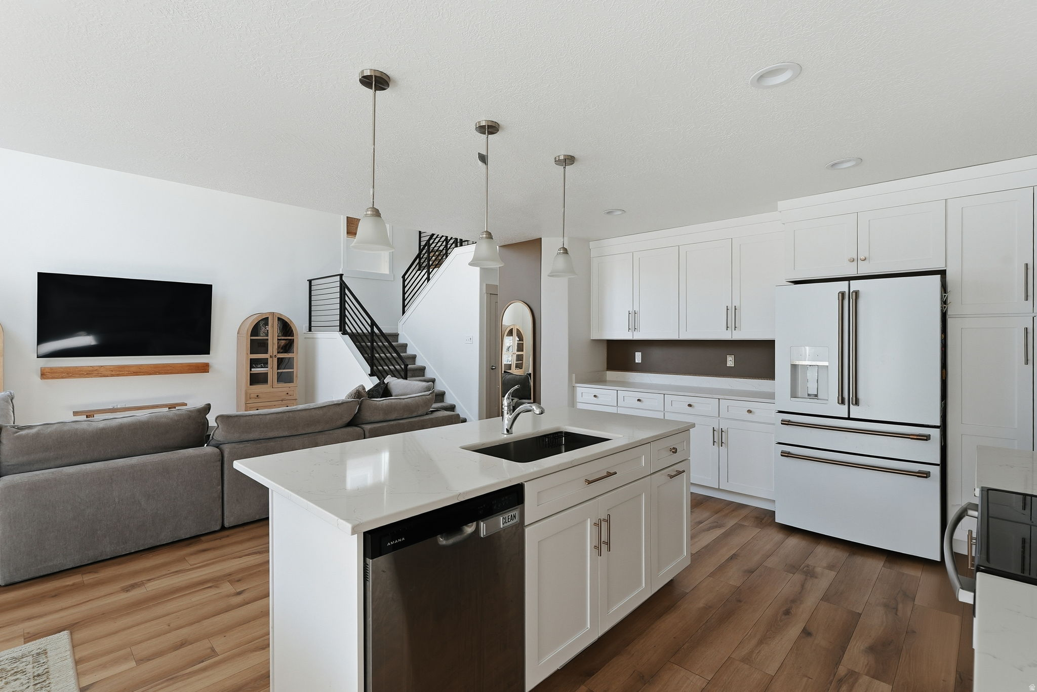 CREEK RIDGE - Residential