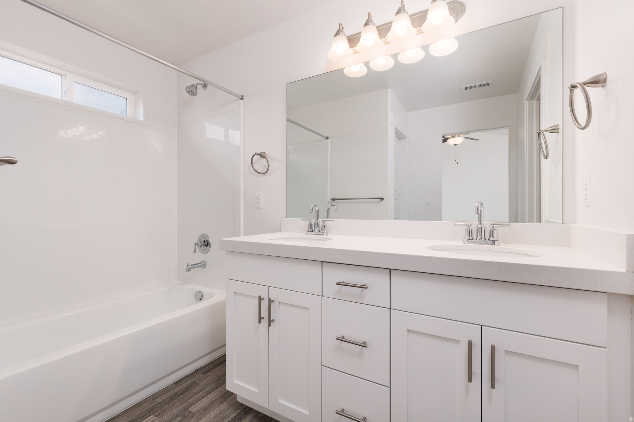 SILVERLAKE - Residential