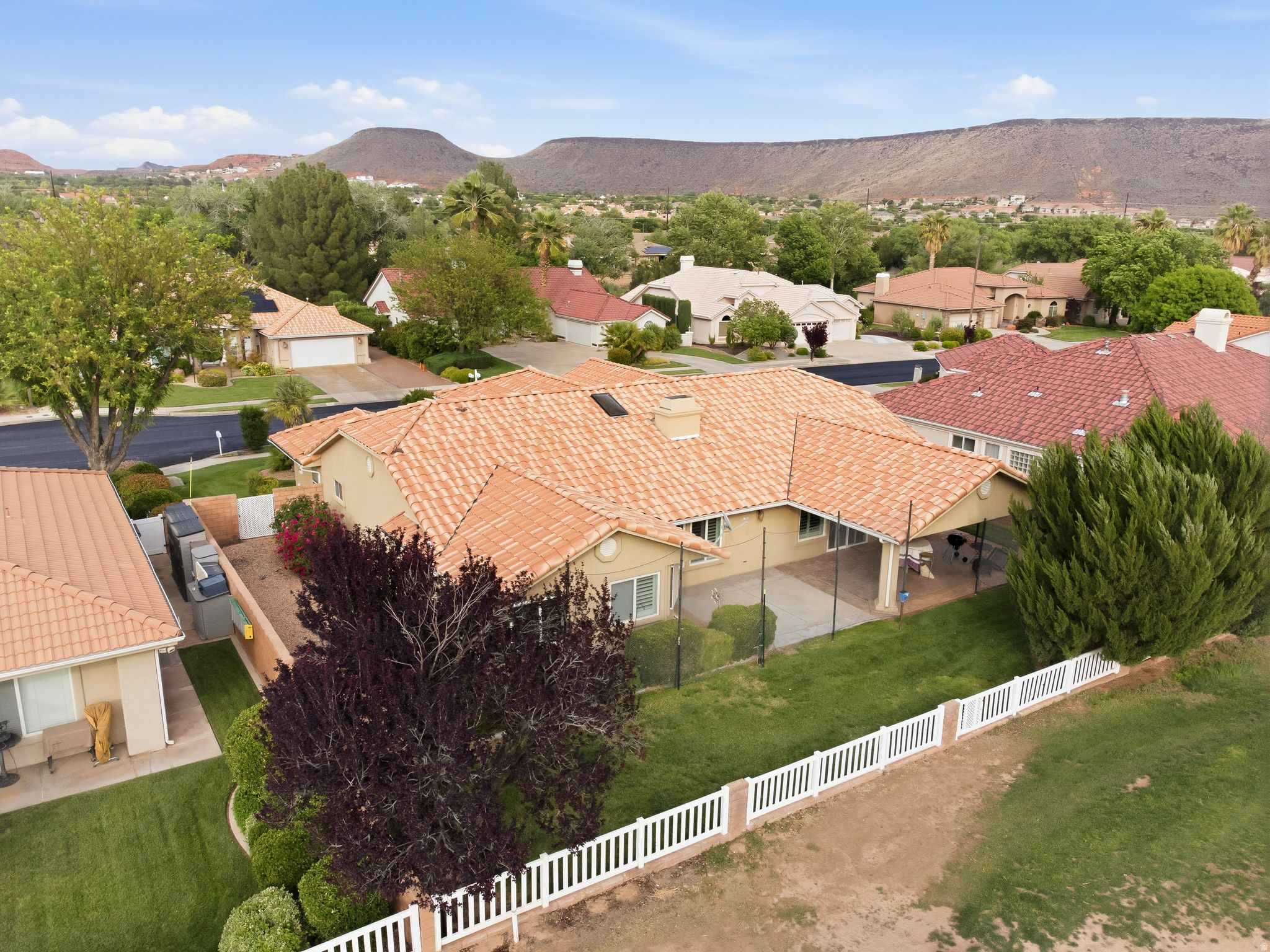 RIVERS EDGE AT SUNBROOK - Residential