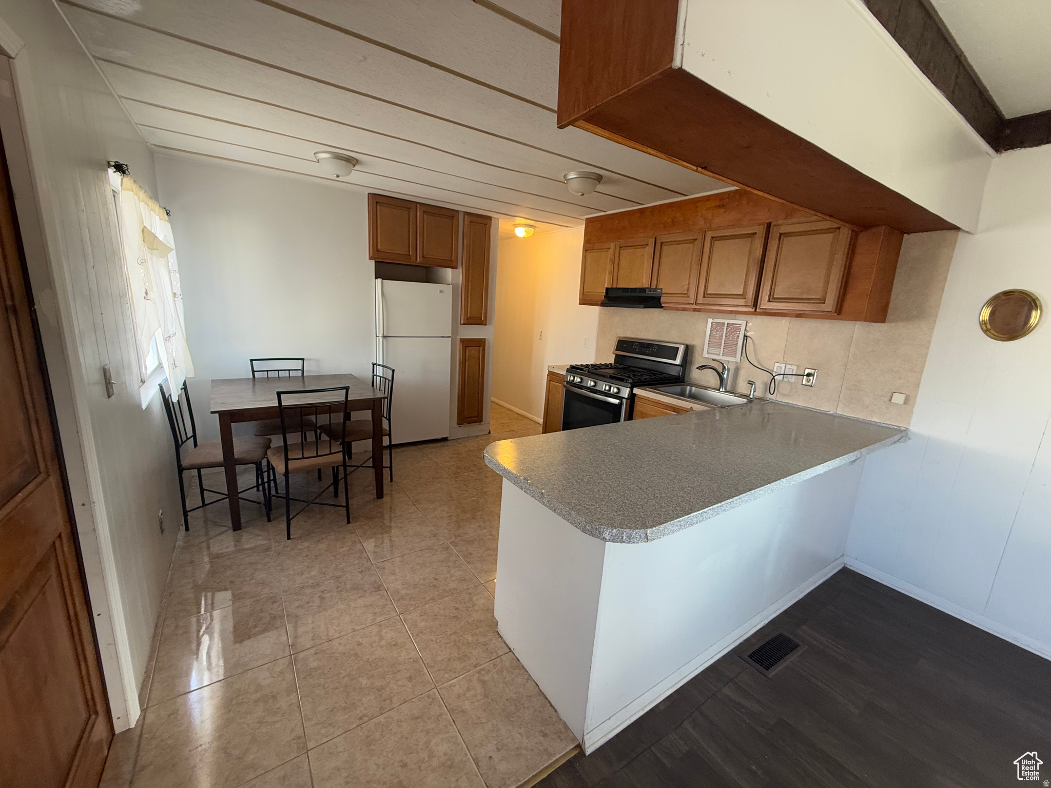 MOUNTAIN VIEW - Residential