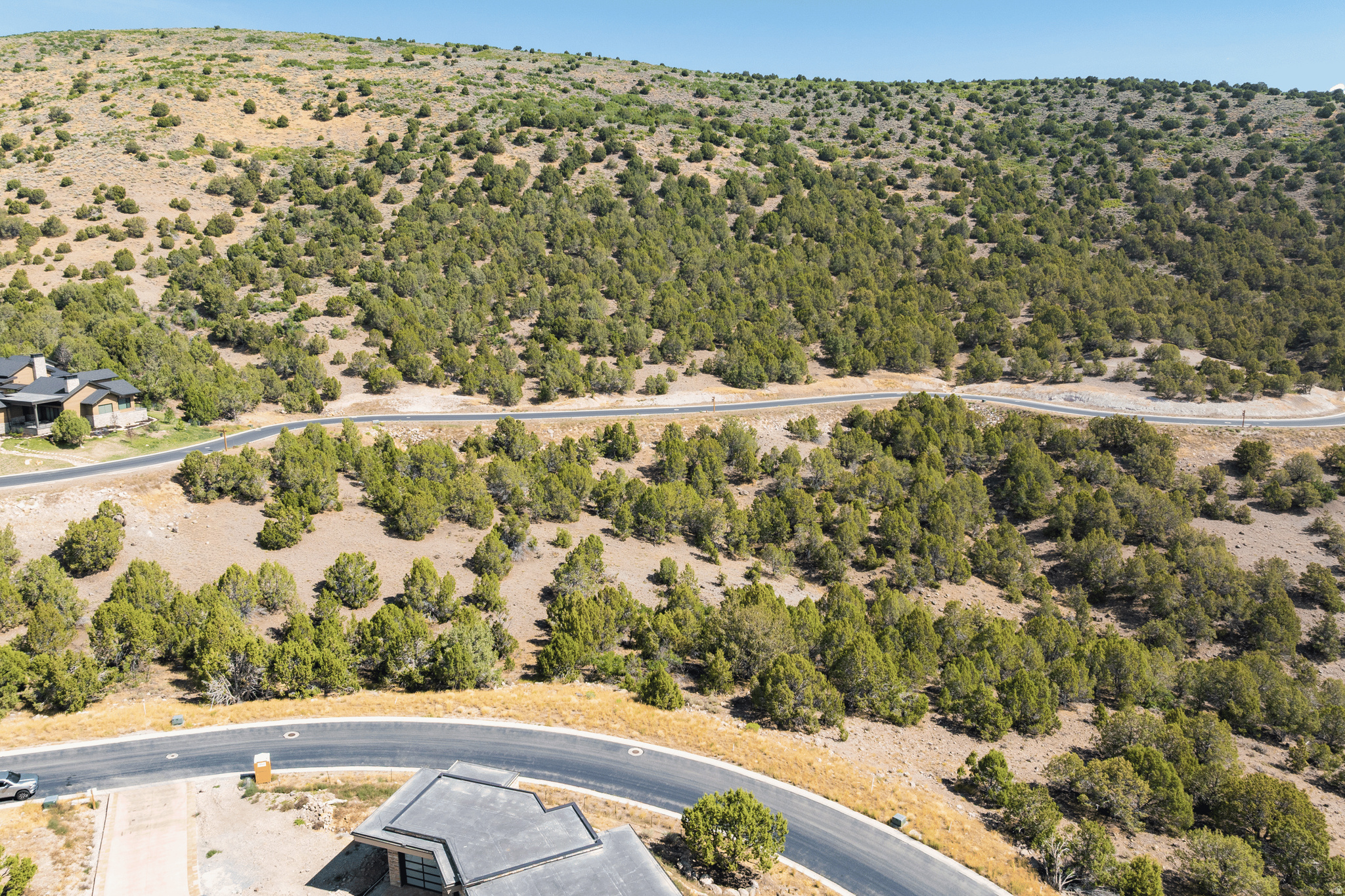 RED LEDGES - Land