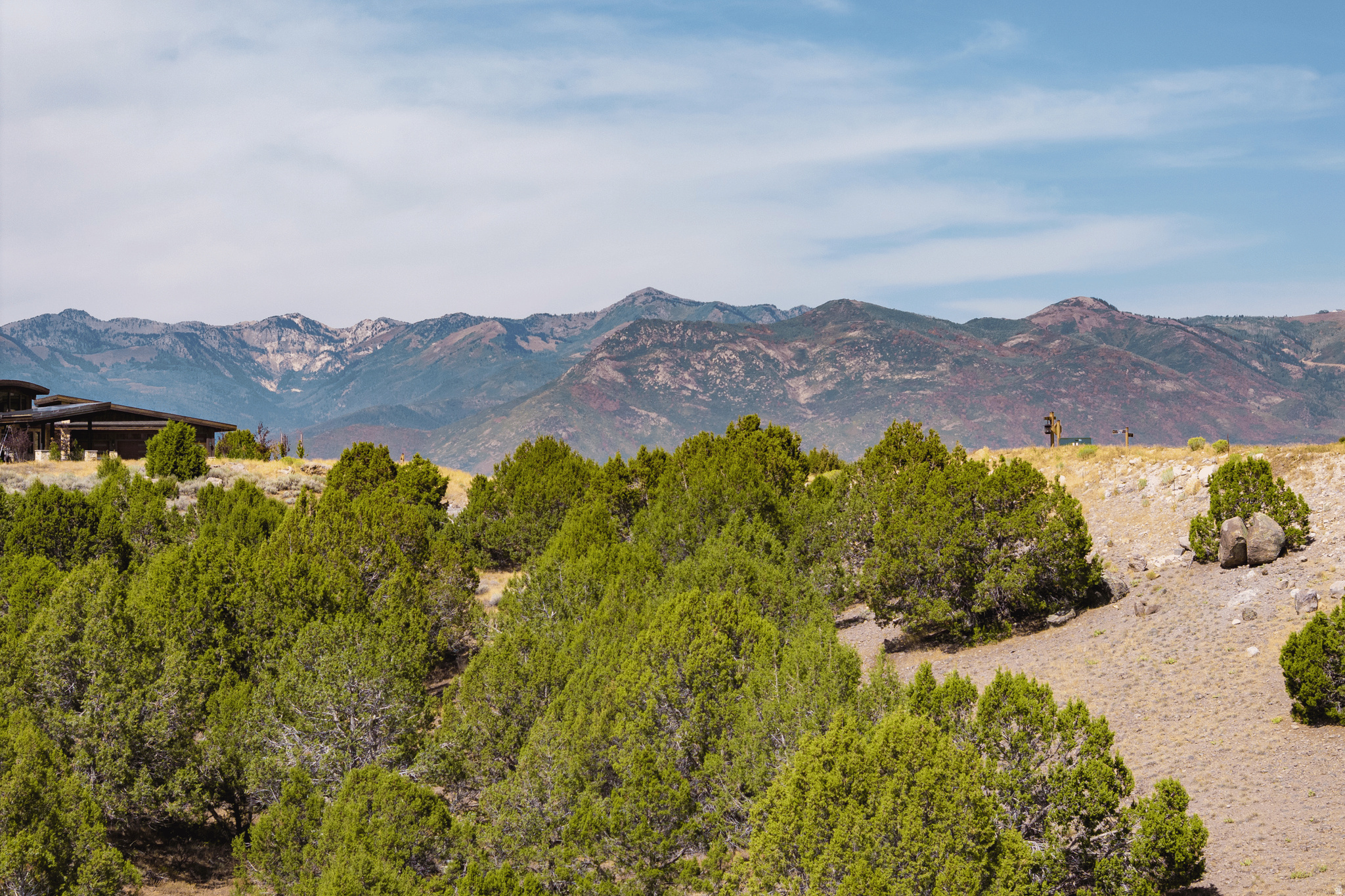 RED LEDGES - Land