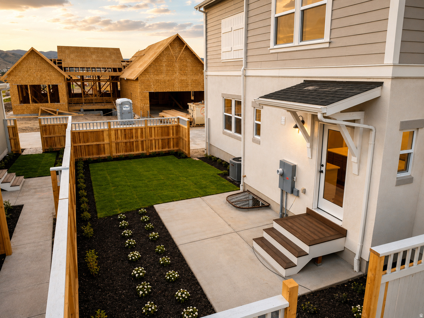 DAYBREAK - Residential