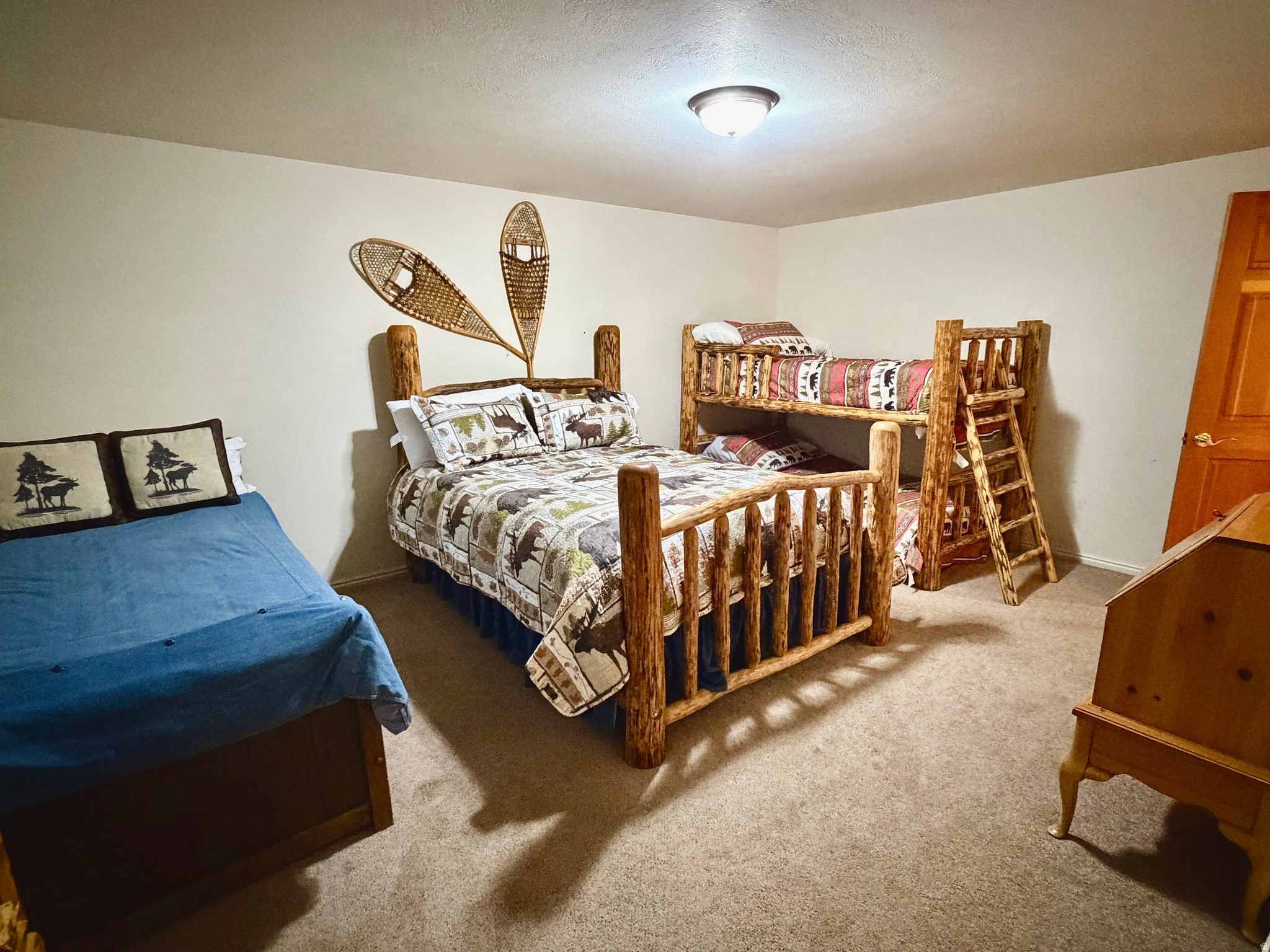 DANIEL SUMMIT RESORT - Commercial Sale