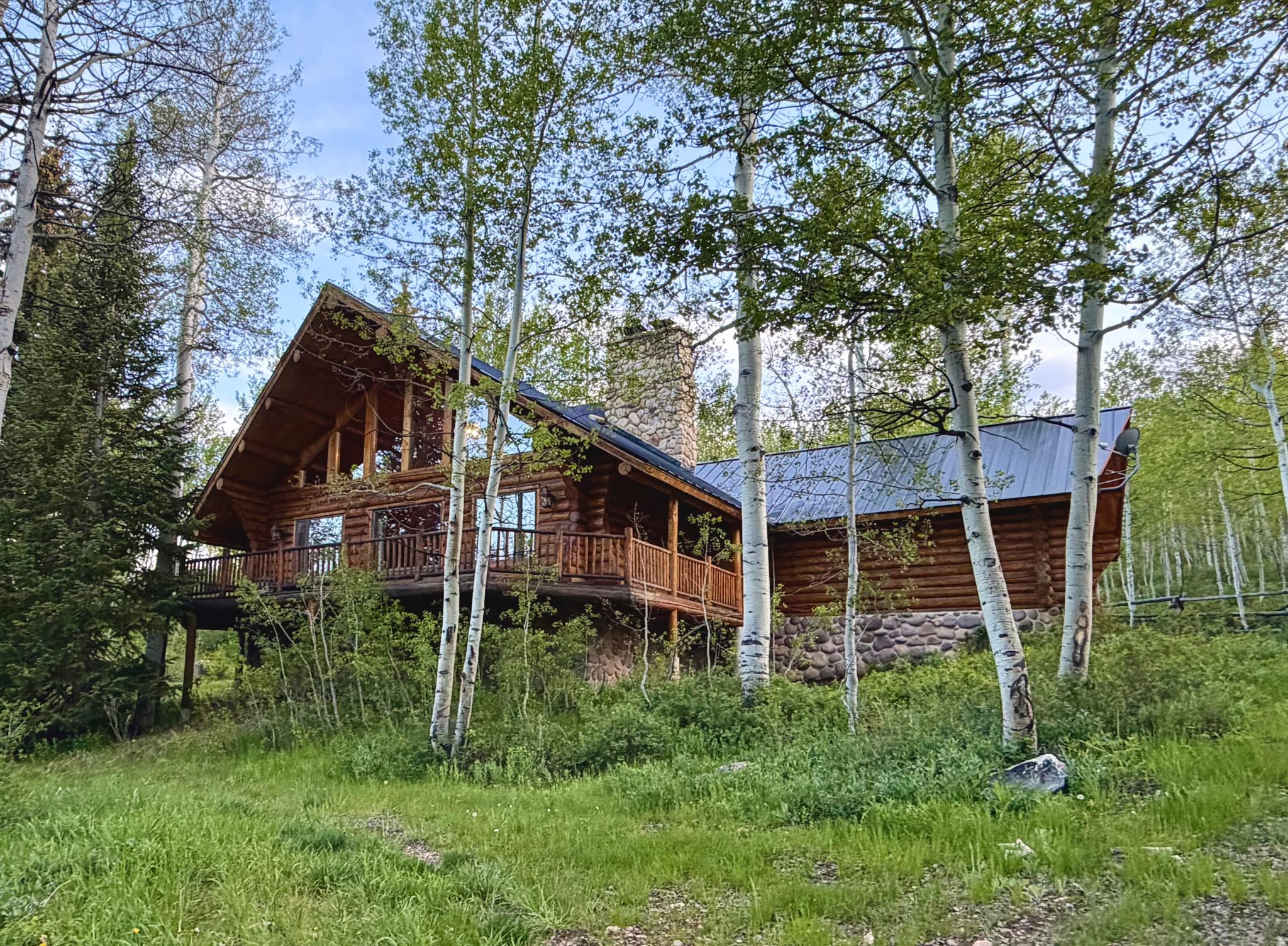 DANIEL SUMMIT RESORT - Commercial Sale