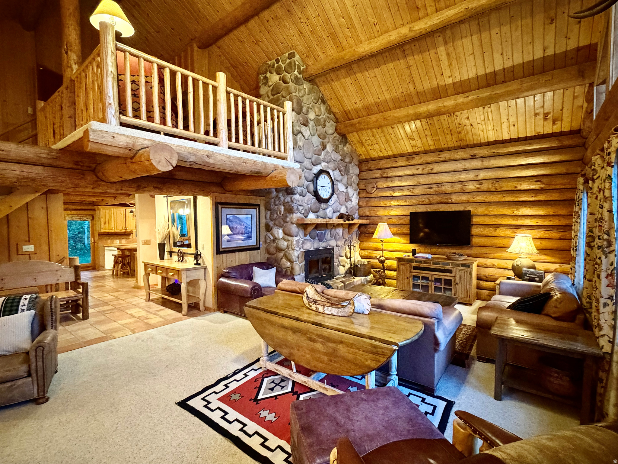 DANIEL SUMMIT RESORT - Commercial Sale