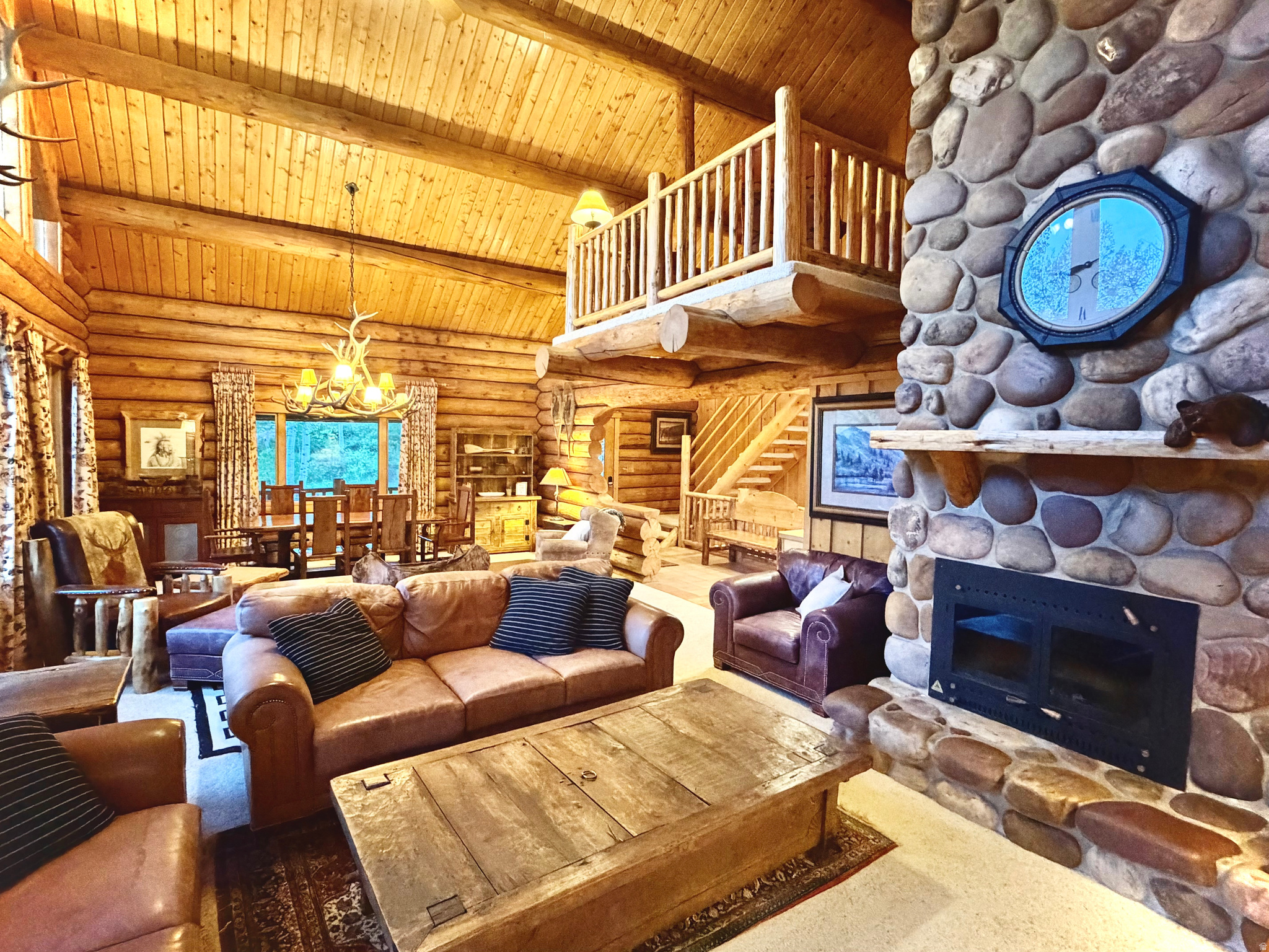 DANIEL SUMMIT RESORT - Commercial Sale
