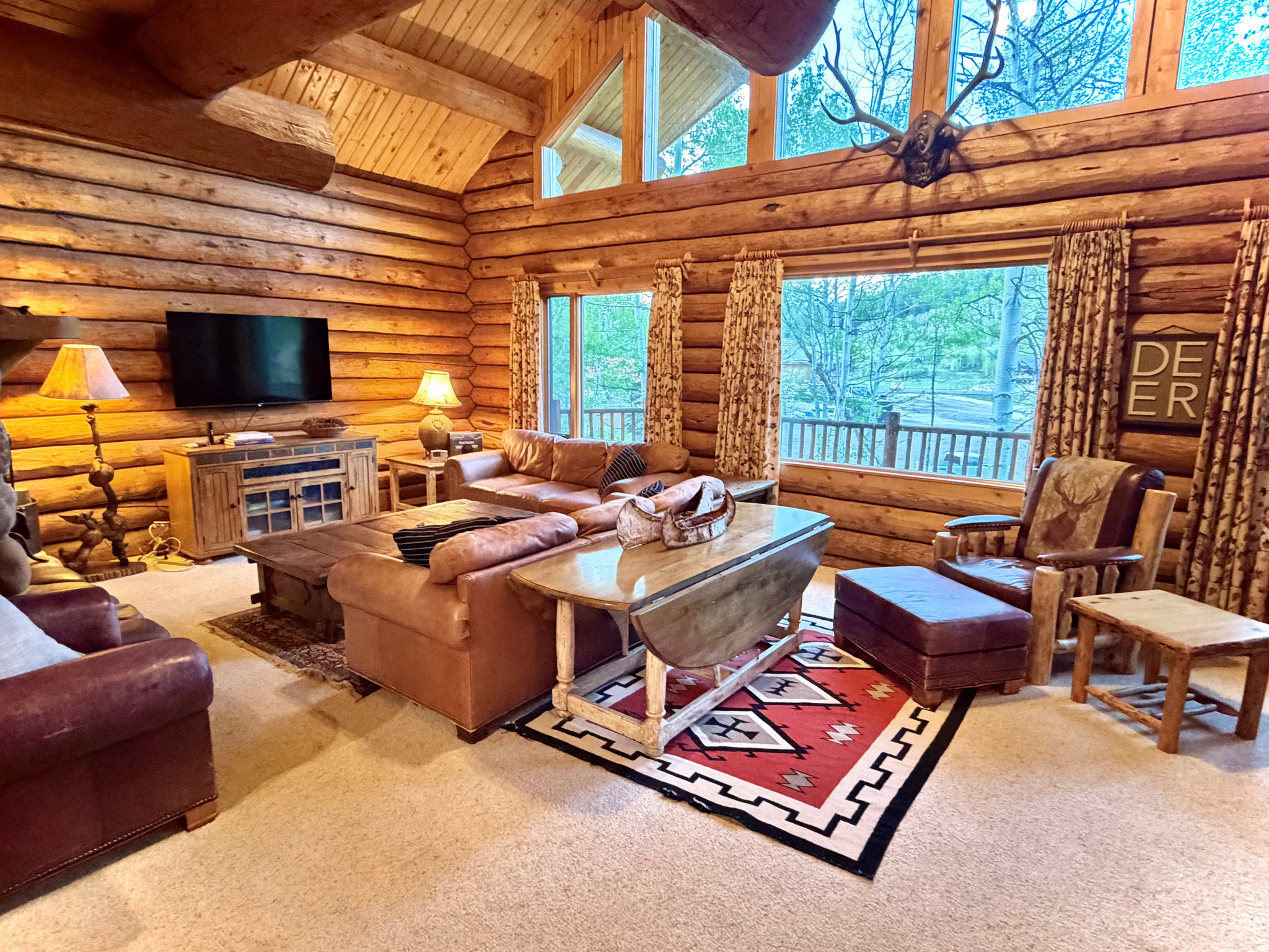 DANIEL SUMMIT RESORT - Commercial Sale