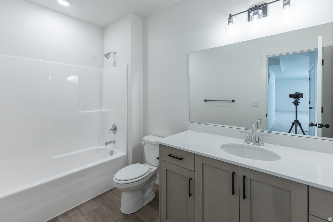 CREEKSIDE AT JDC RANCH - Residential