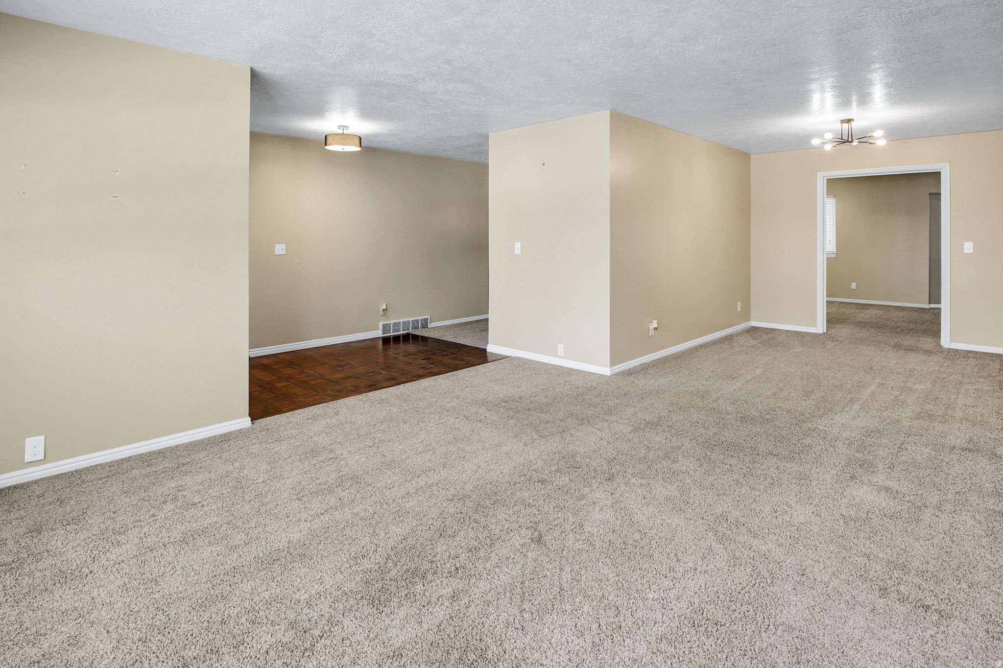 OAK FOREST - Residential