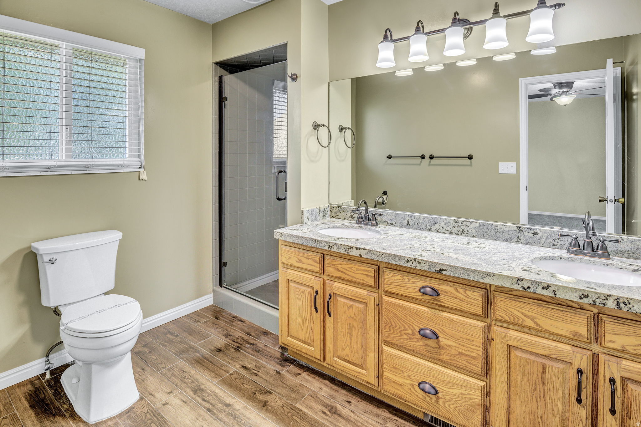 OAK FOREST - Residential
