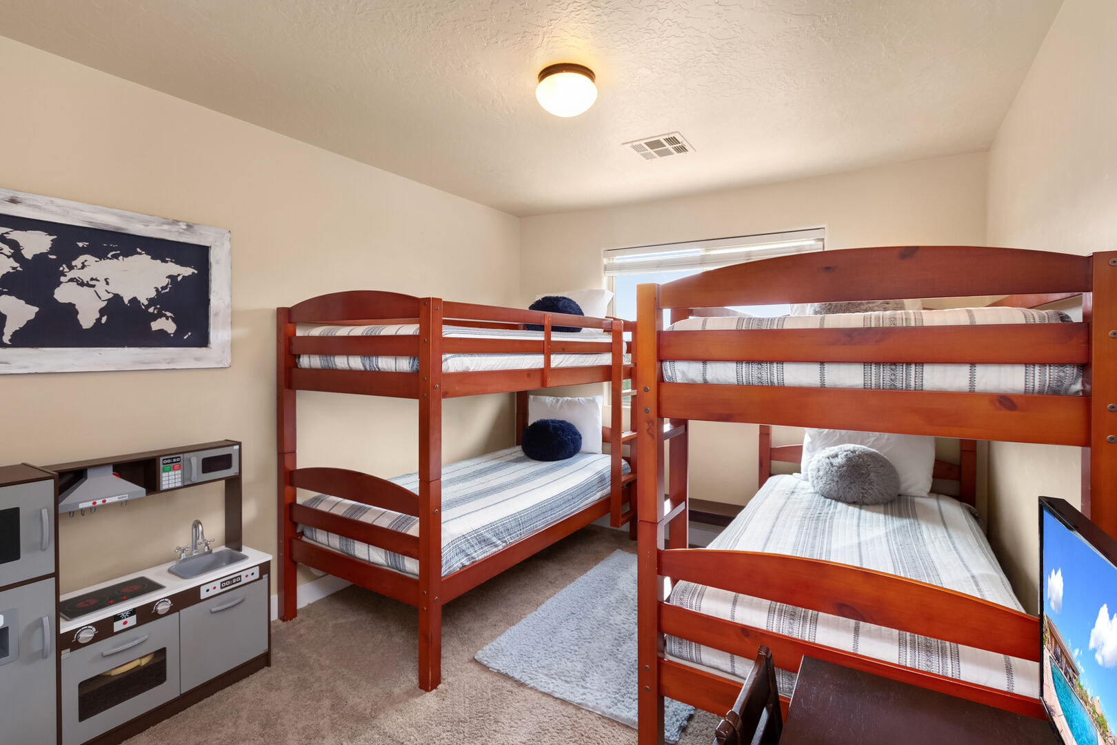 CORAL RIDGE TOWNHOMES PH 3-A - Residential