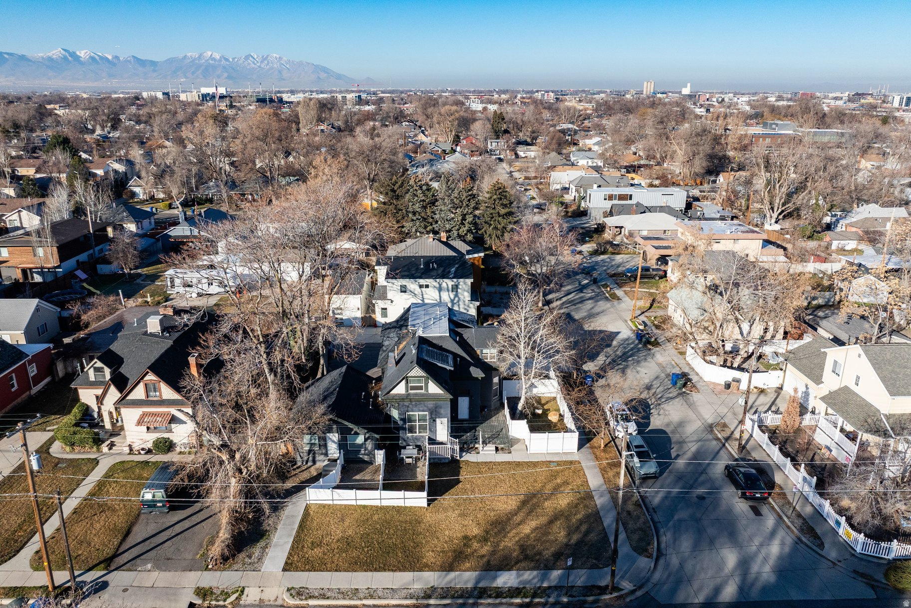 FIVE ACRE - Residential