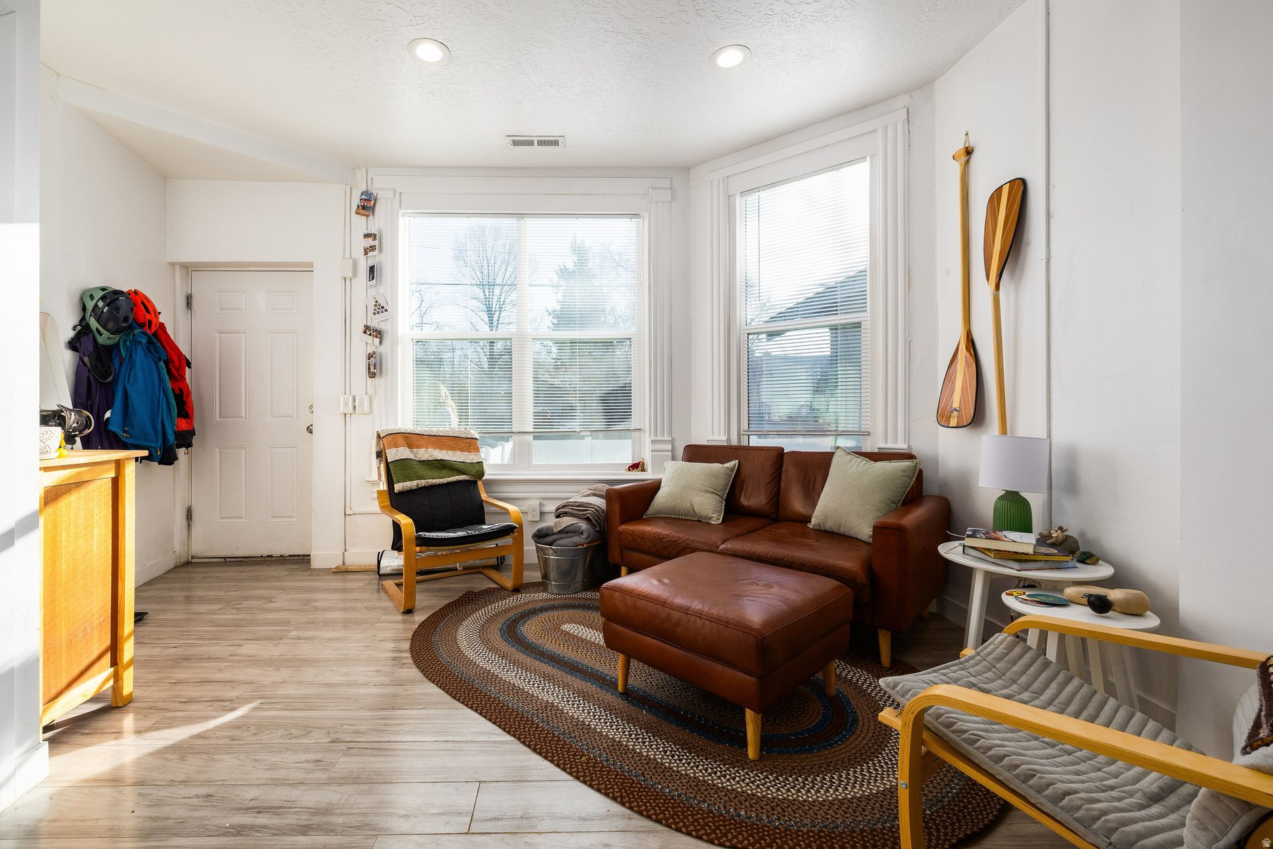 FIVE ACRE - Residential