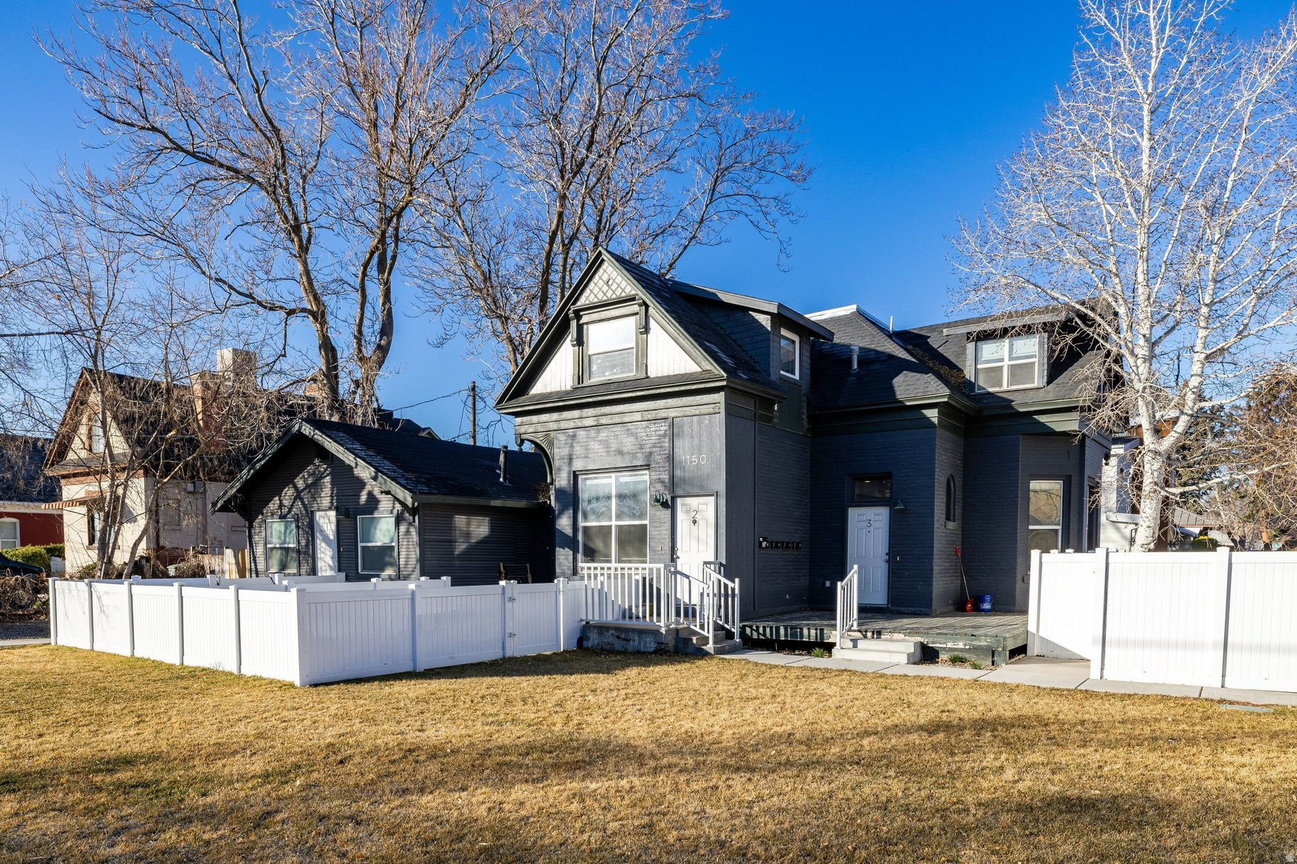 FIVE ACRE - Residential