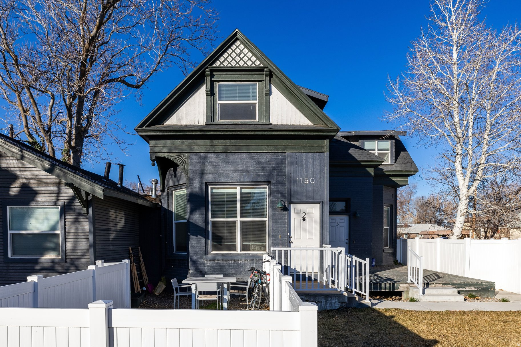FIVE ACRE - Residential