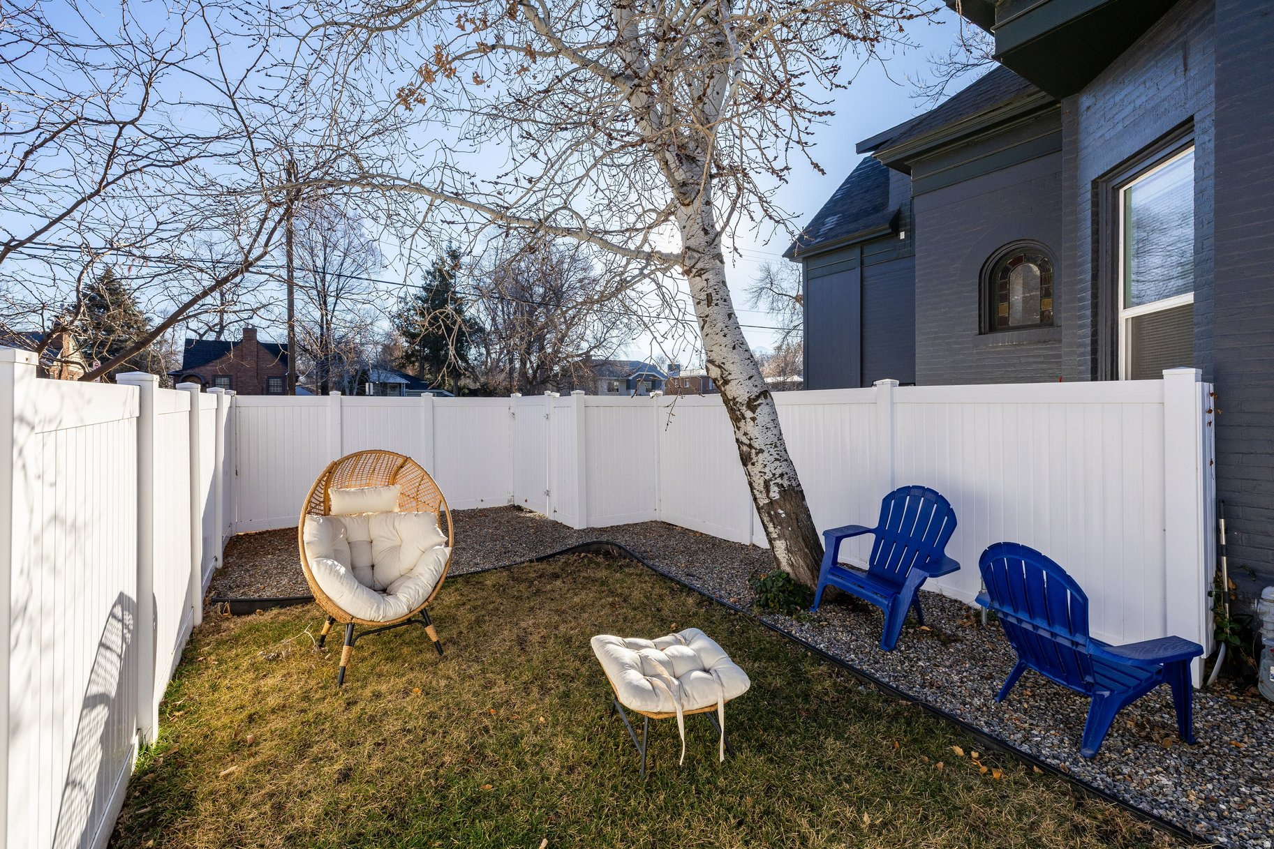 FIVE ACRE - Residential