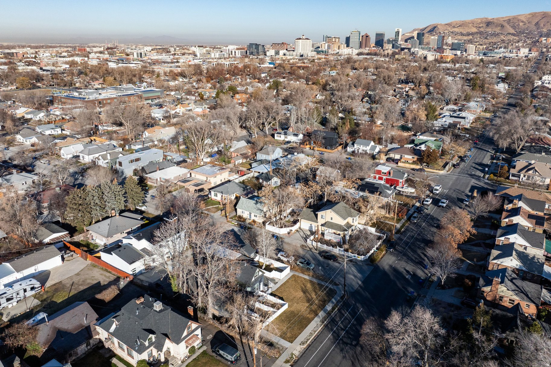 FIVE ACRE - Residential