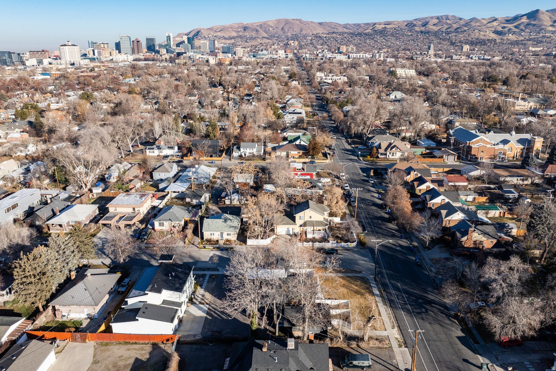 FIVE ACRE - Residential